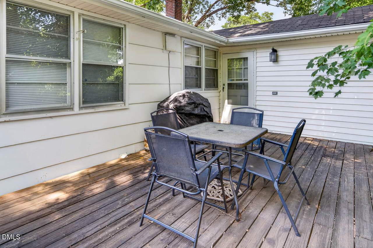 2126 Woodview Drive Property Photo 28