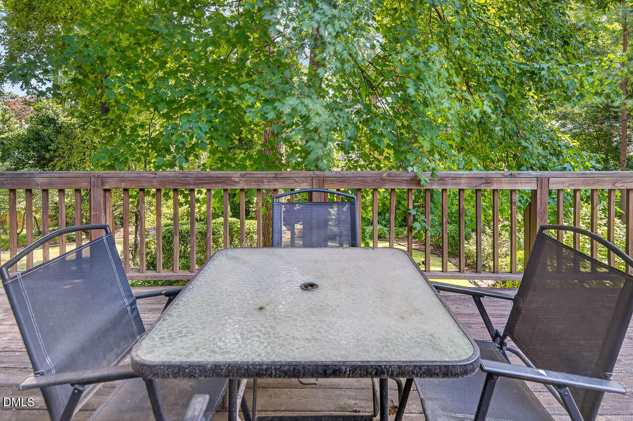 2126 Woodview Drive Property Photo 29