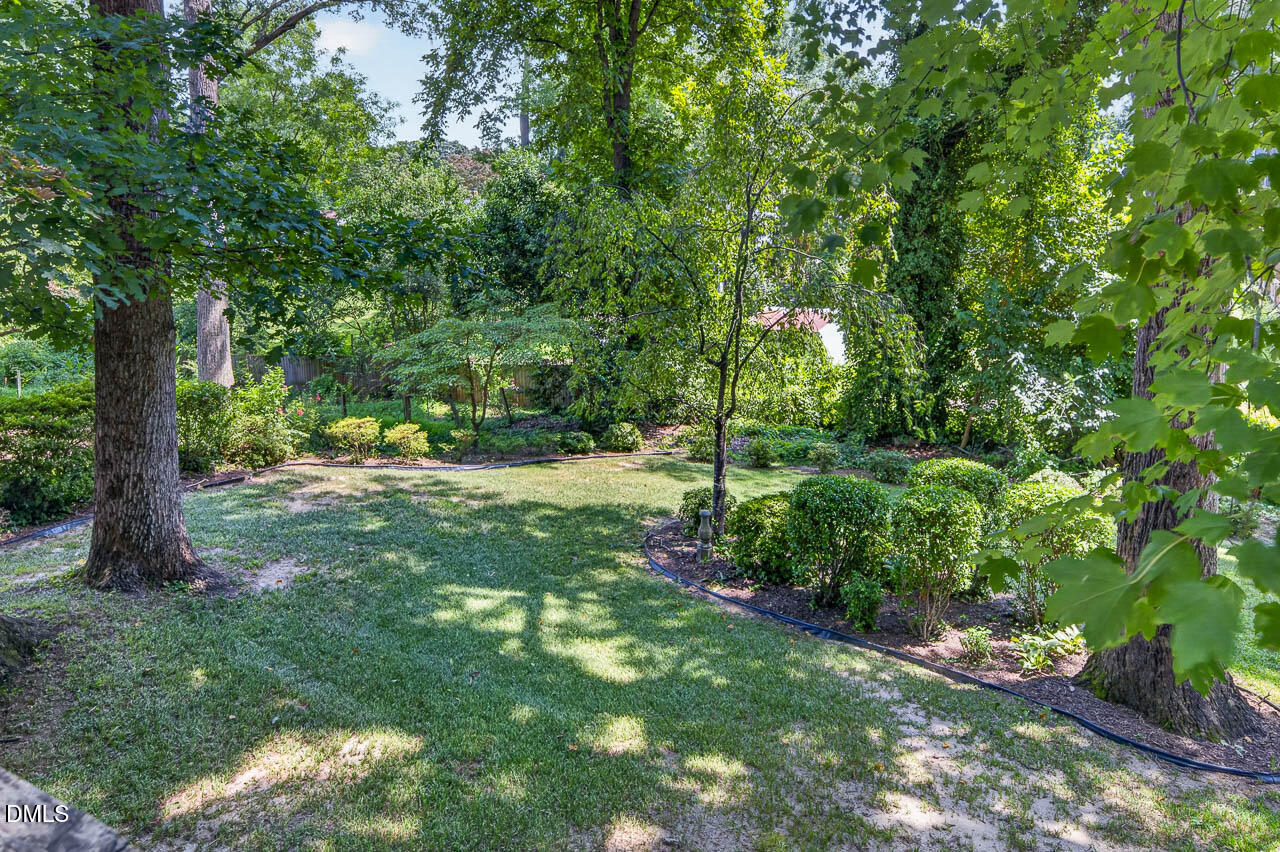2126 Woodview Drive Property Photo 33