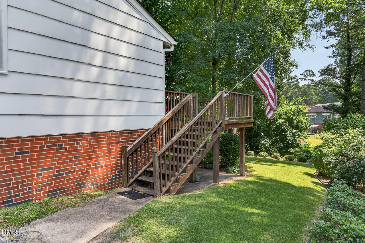 2126 Woodview Drive Property Photo 40