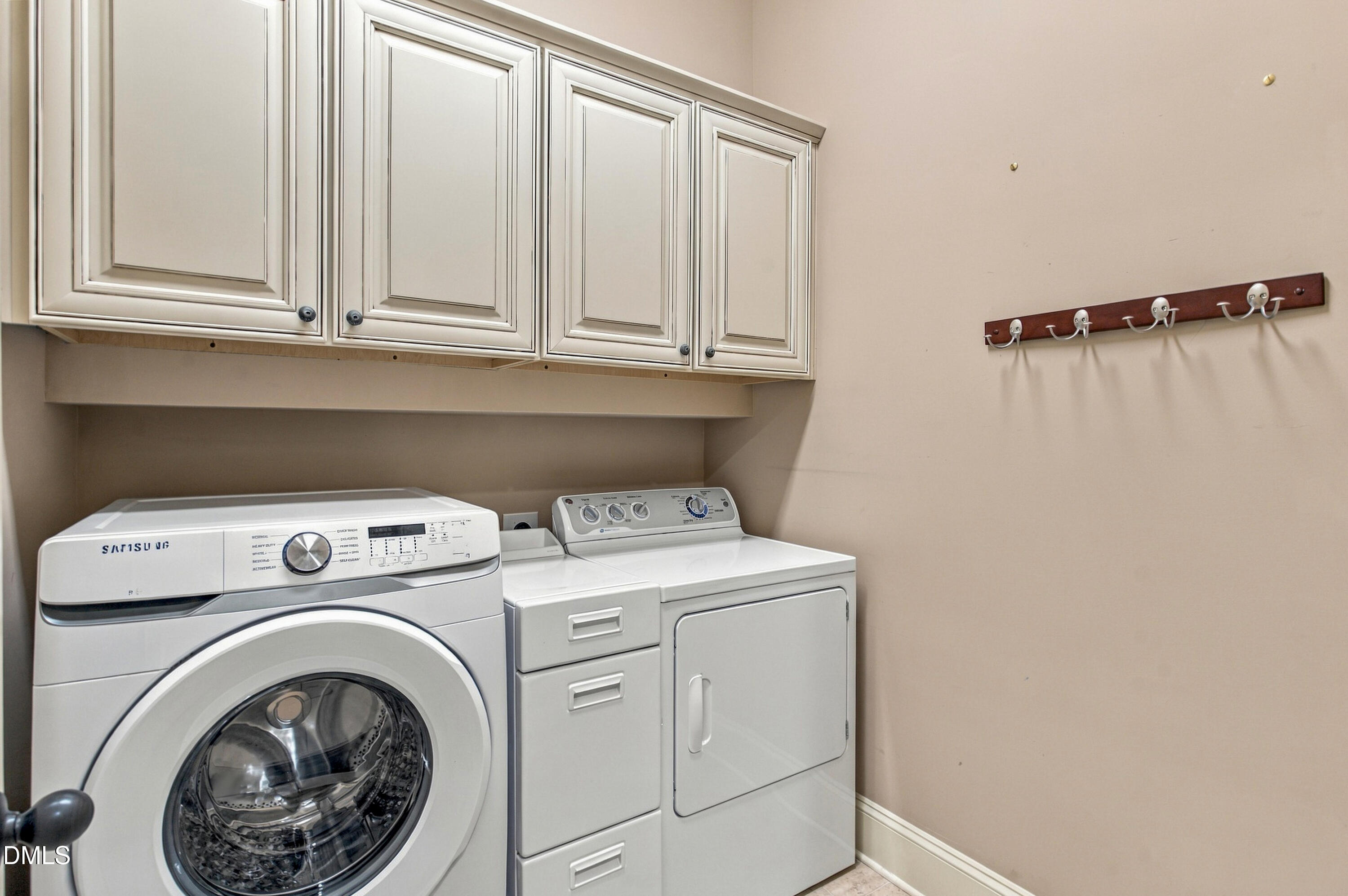 3813 Cottage Rose Lane Property Photo 41
