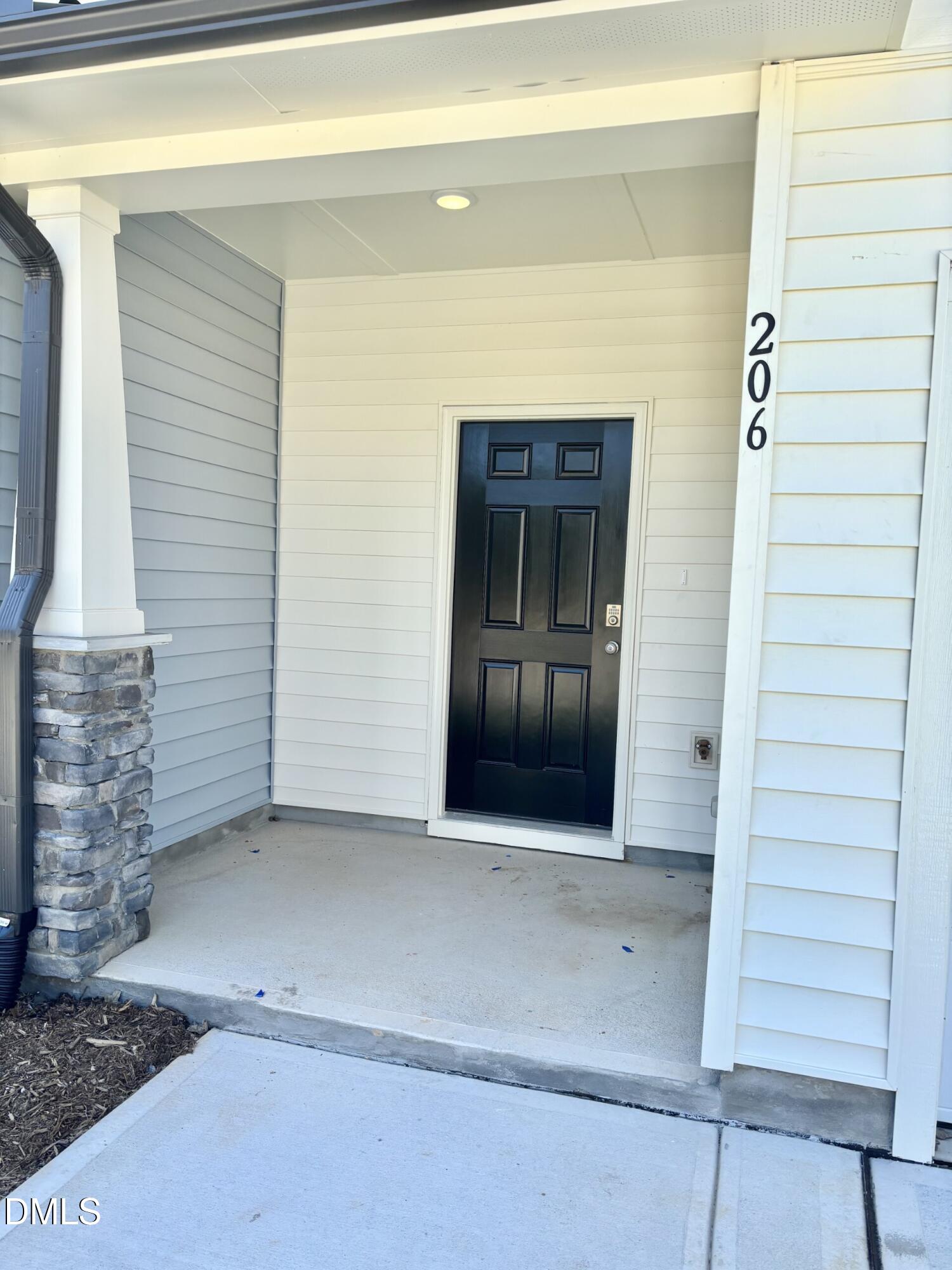 206 Carnaby Lane 134 Property Photo 2