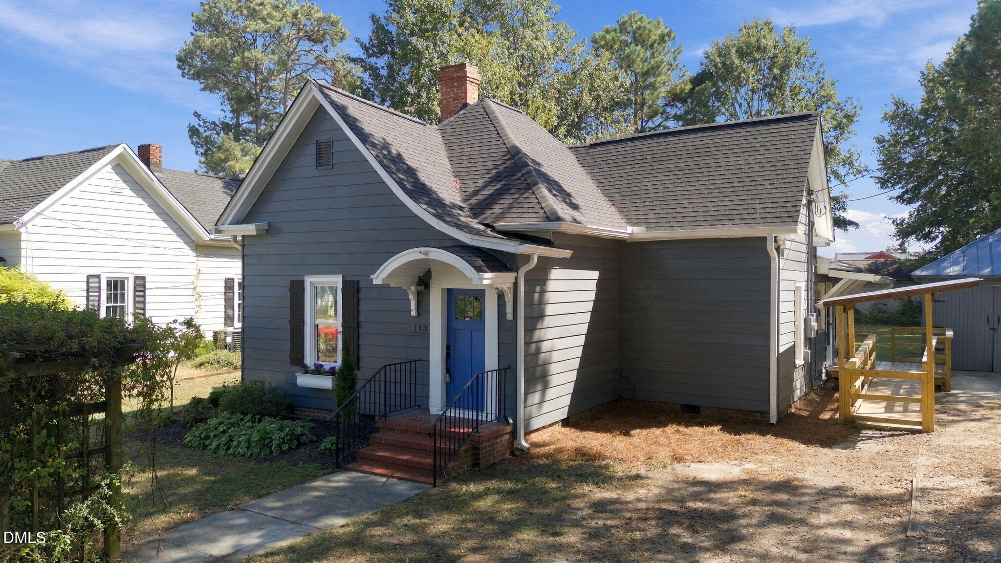113 W Sycamore Street Property Photo 4