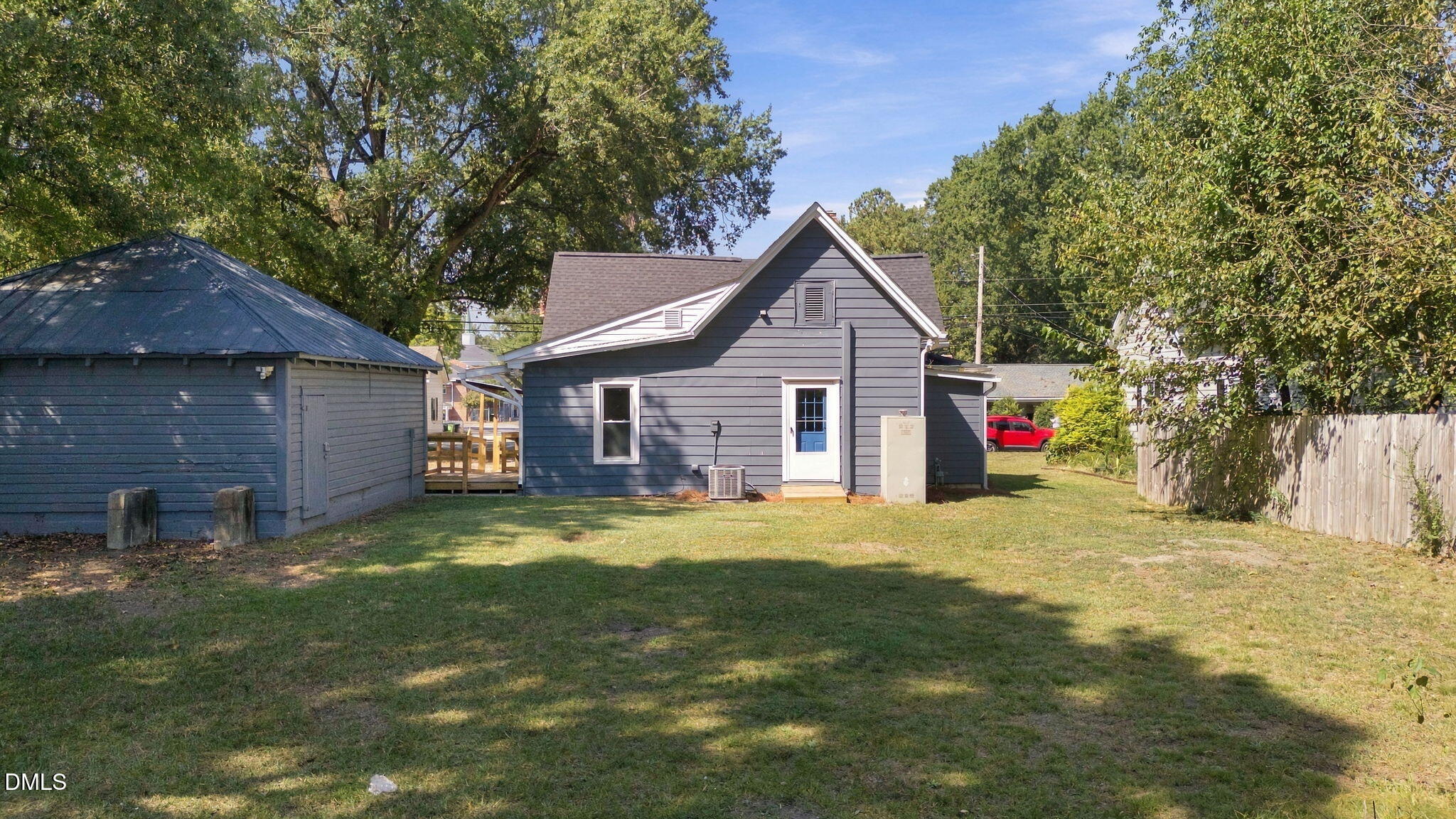 113 W Sycamore Street Property Photo 11