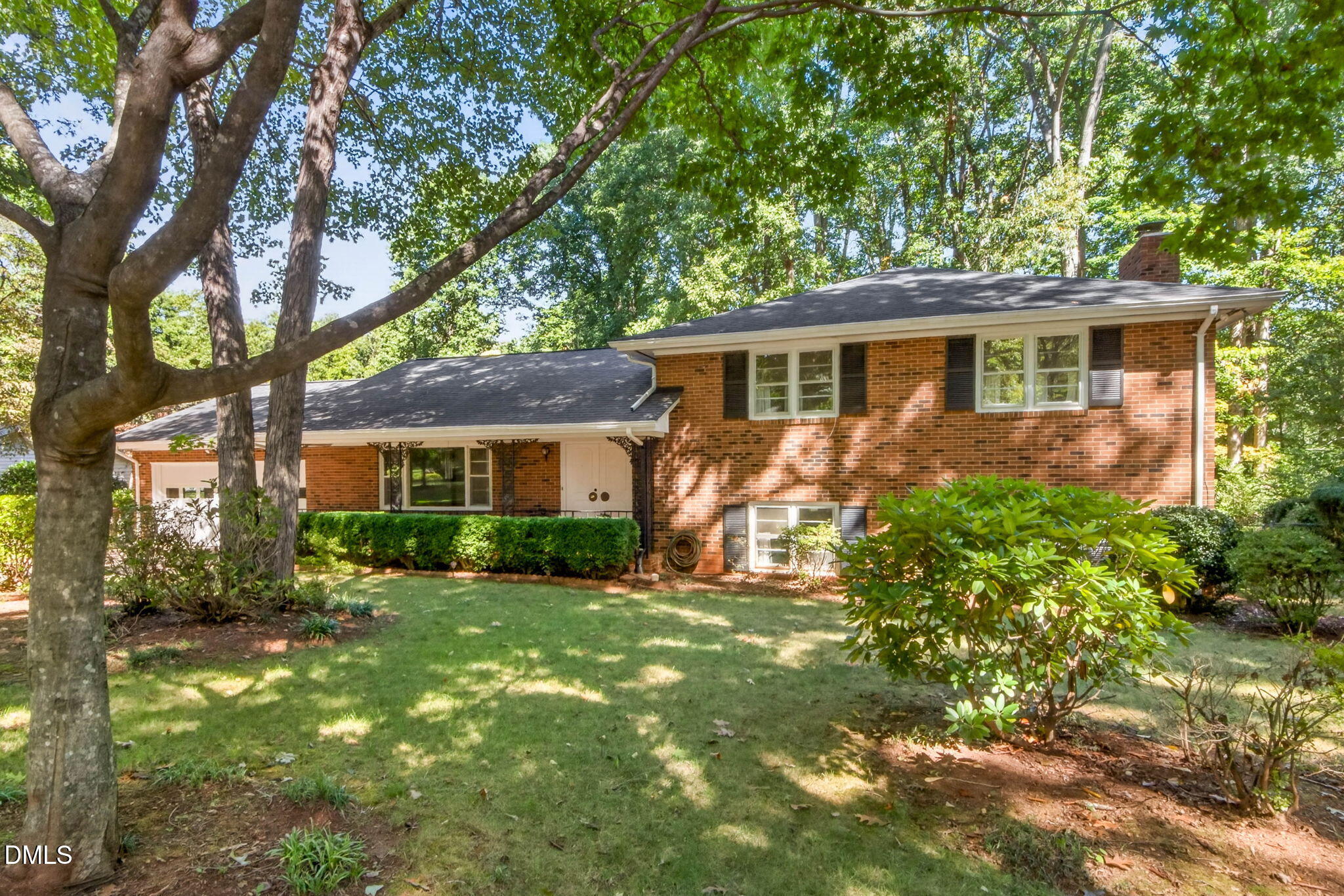 1107 Warren Avenue Property Photo 4