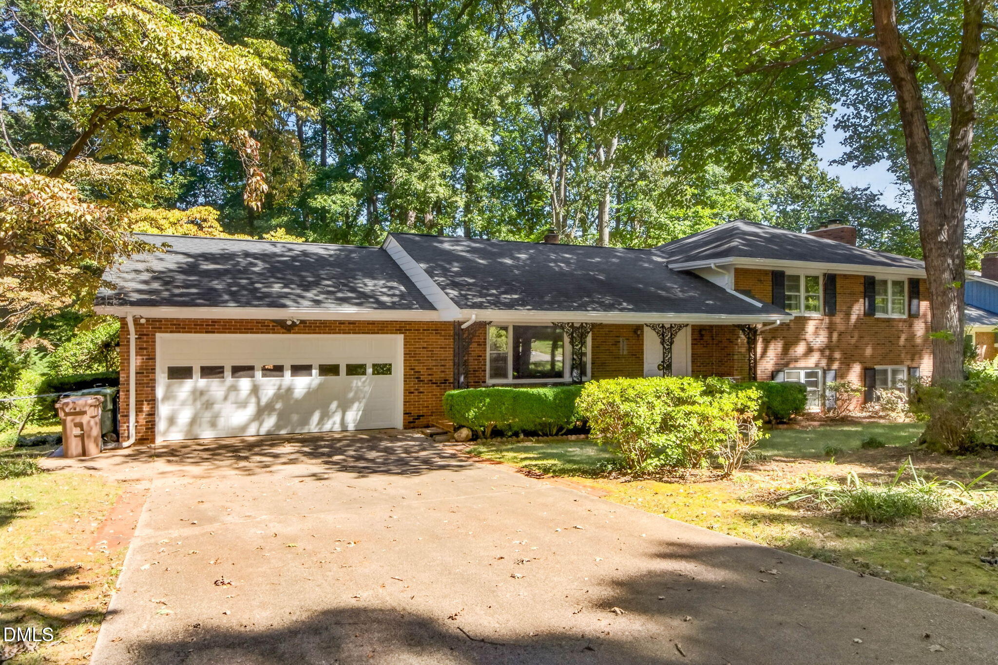 1107 Warren Avenue Property Photo 6