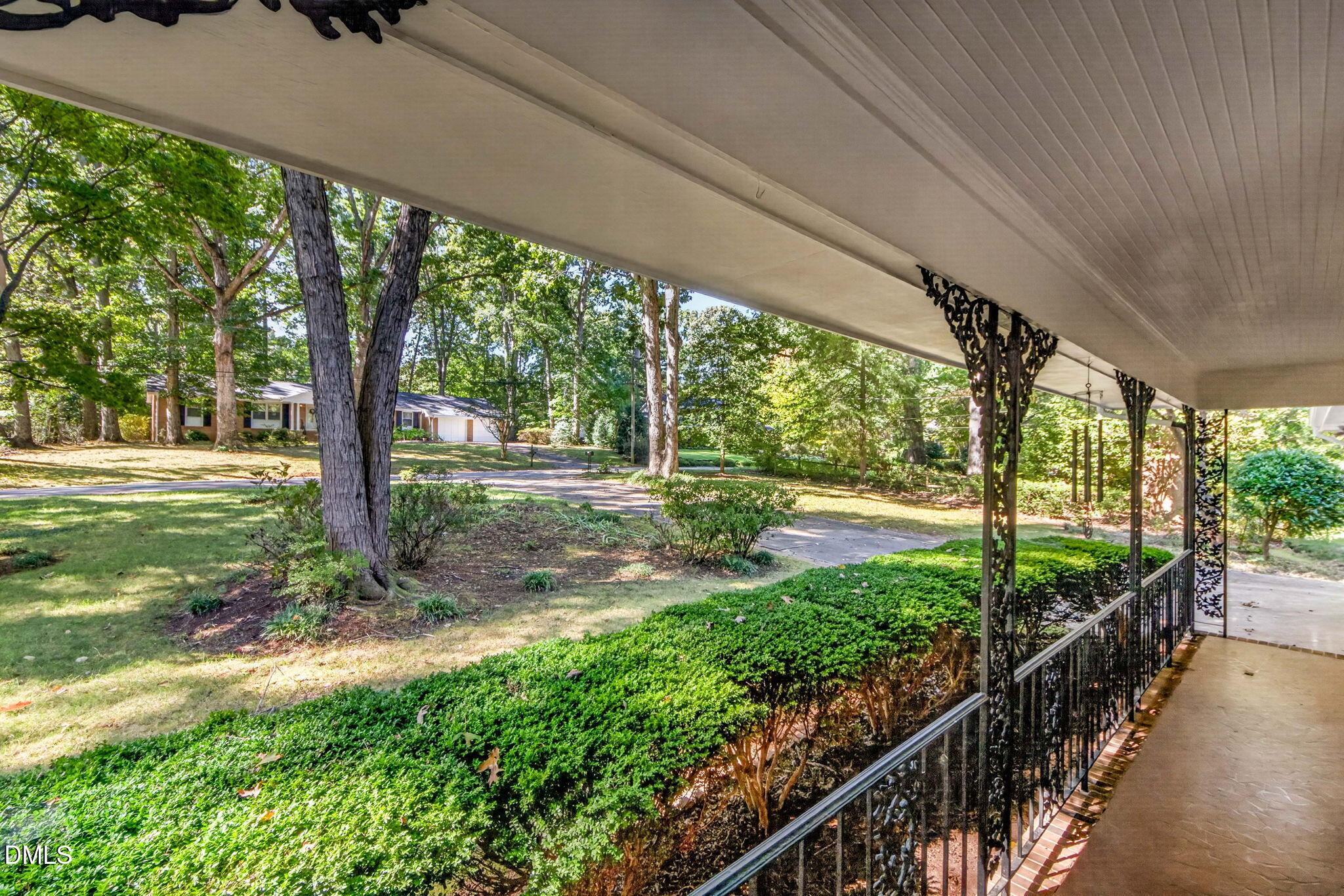 1107 Warren Avenue Property Photo 8