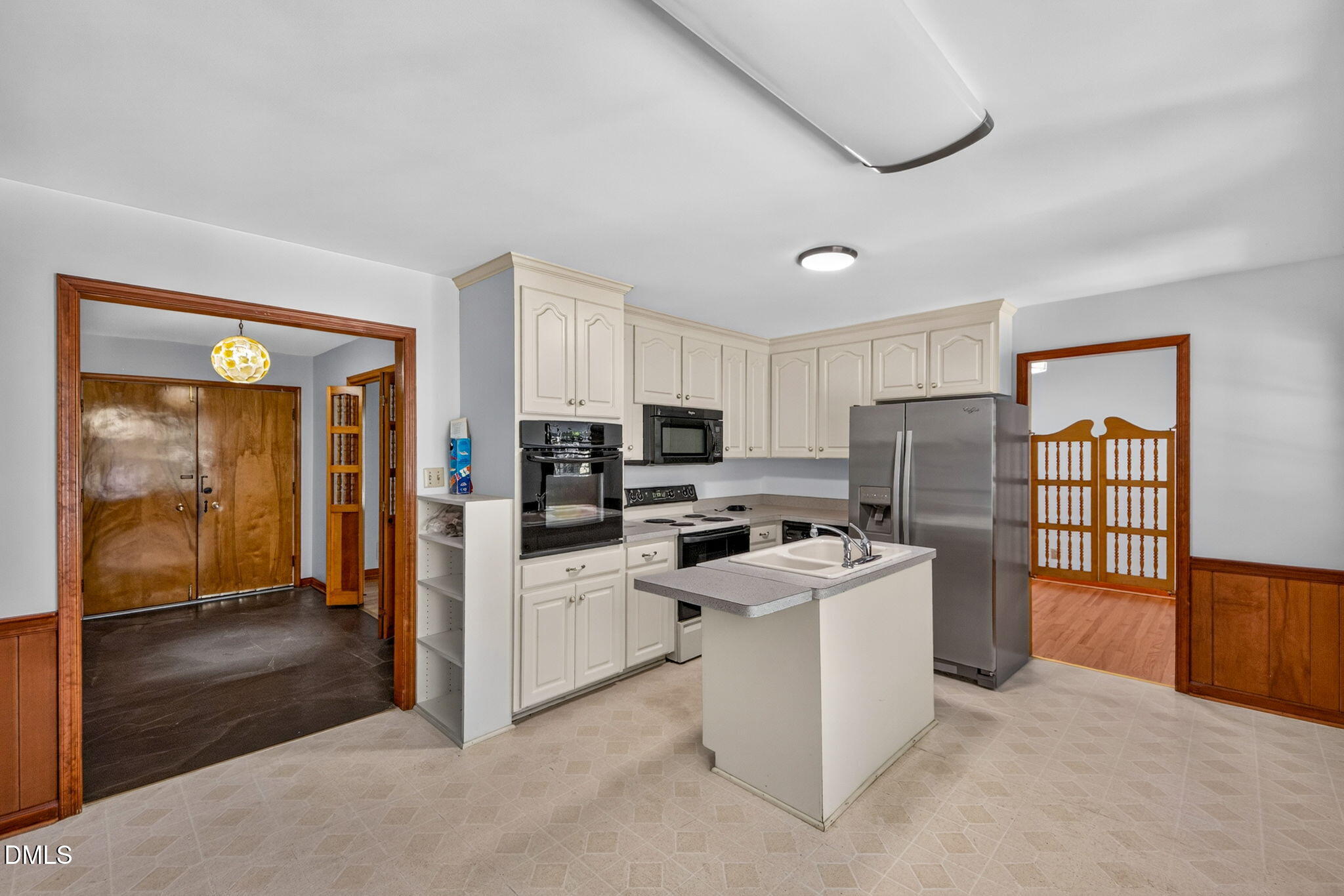1107 Warren Avenue Property Photo 15