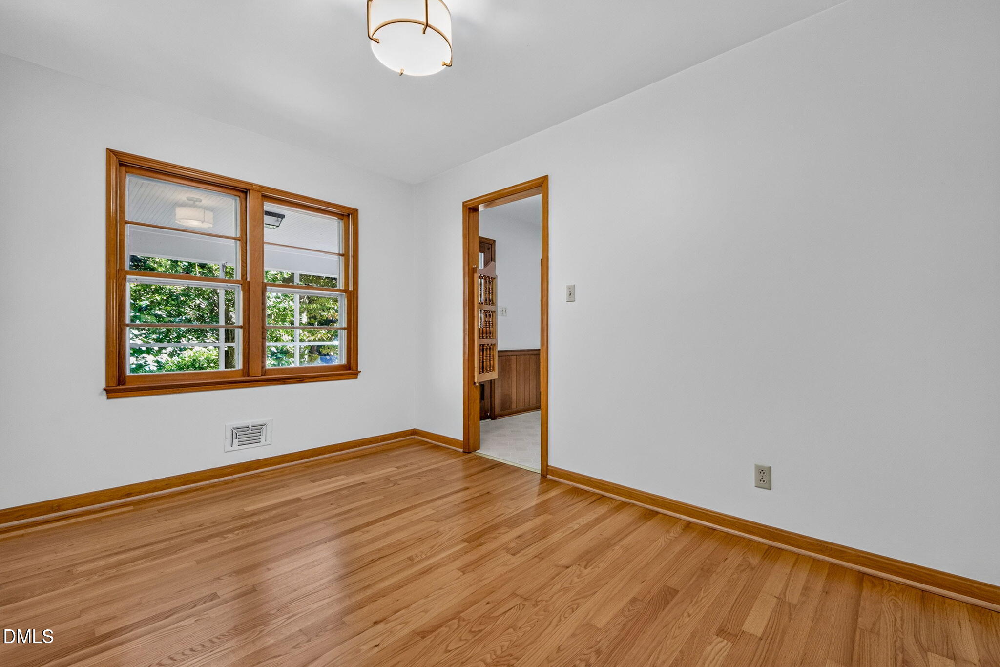 1107 Warren Avenue Property Photo 17