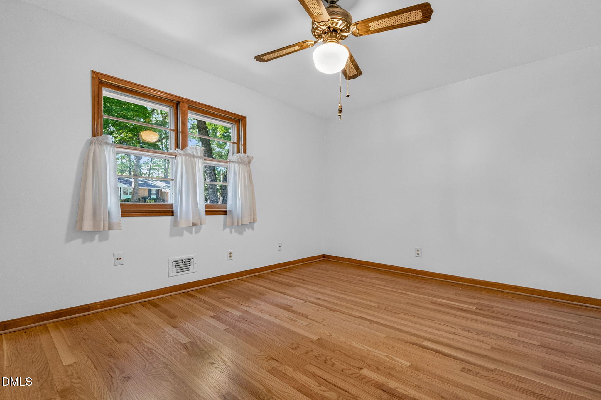 1107 Warren Avenue Property Photo 21