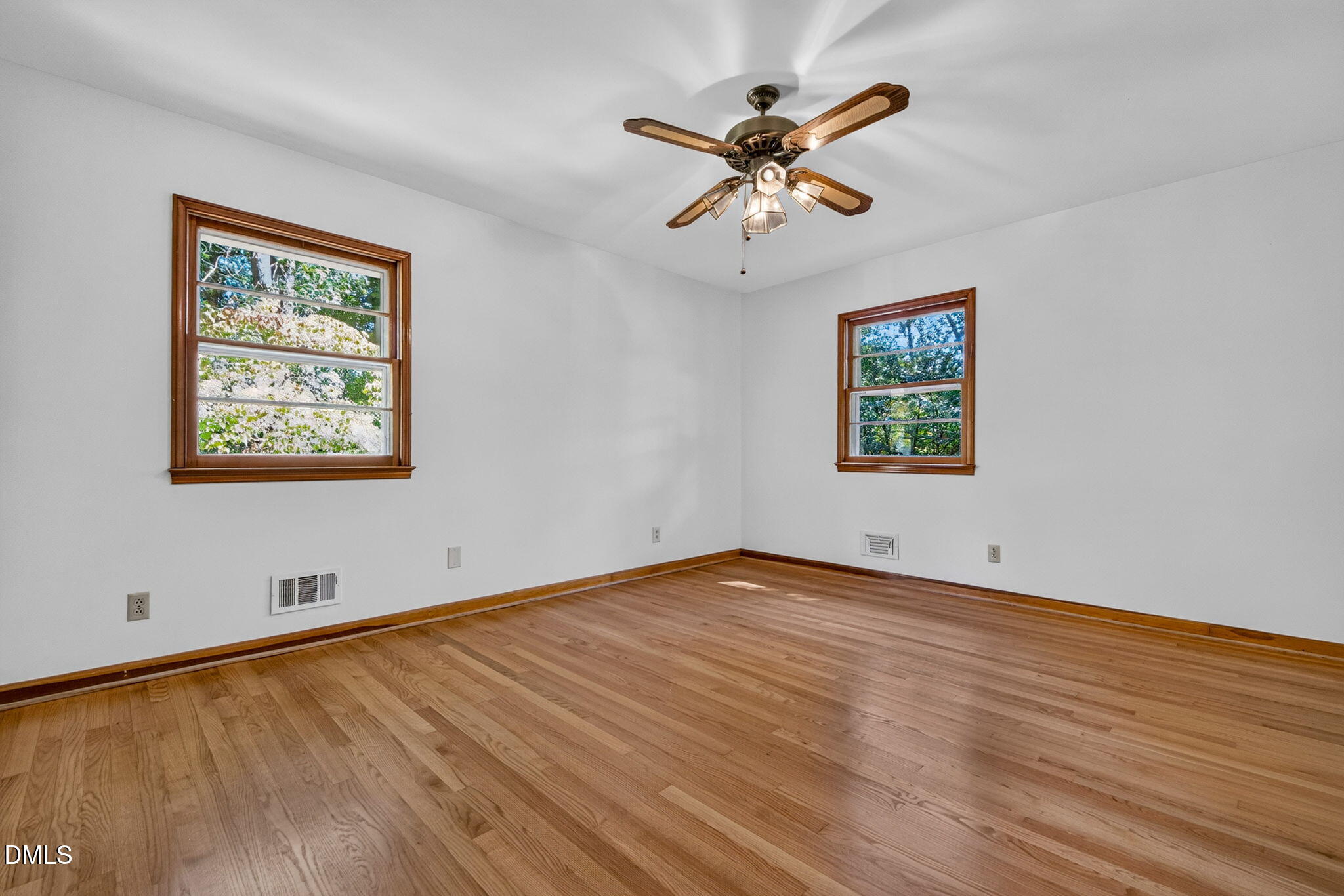 1107 Warren Avenue Property Photo 25