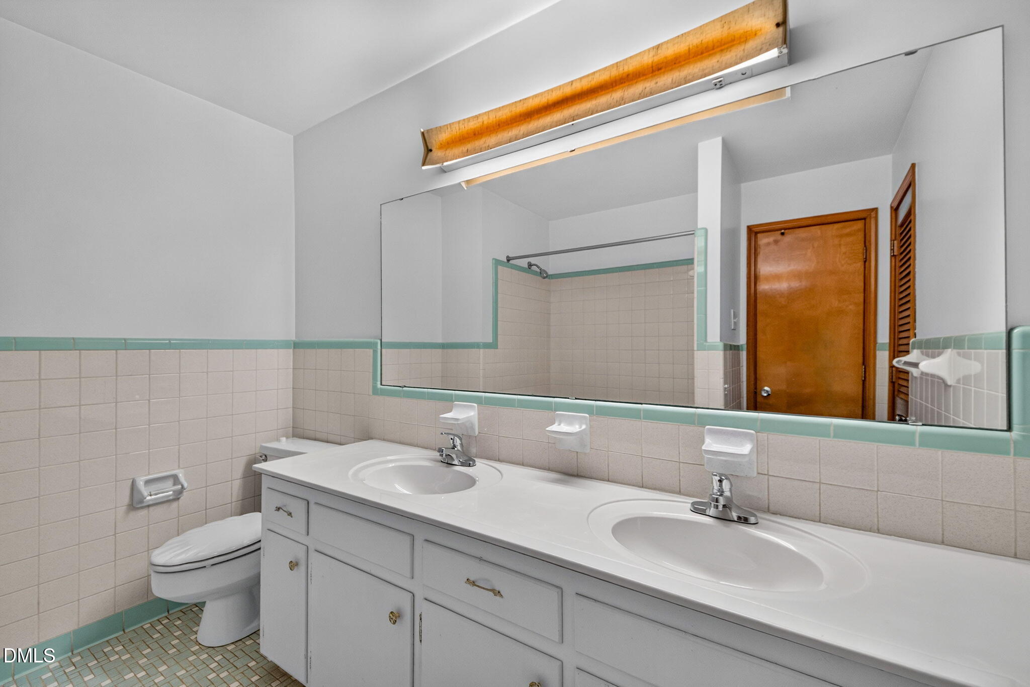 1107 Warren Avenue Property Photo 28