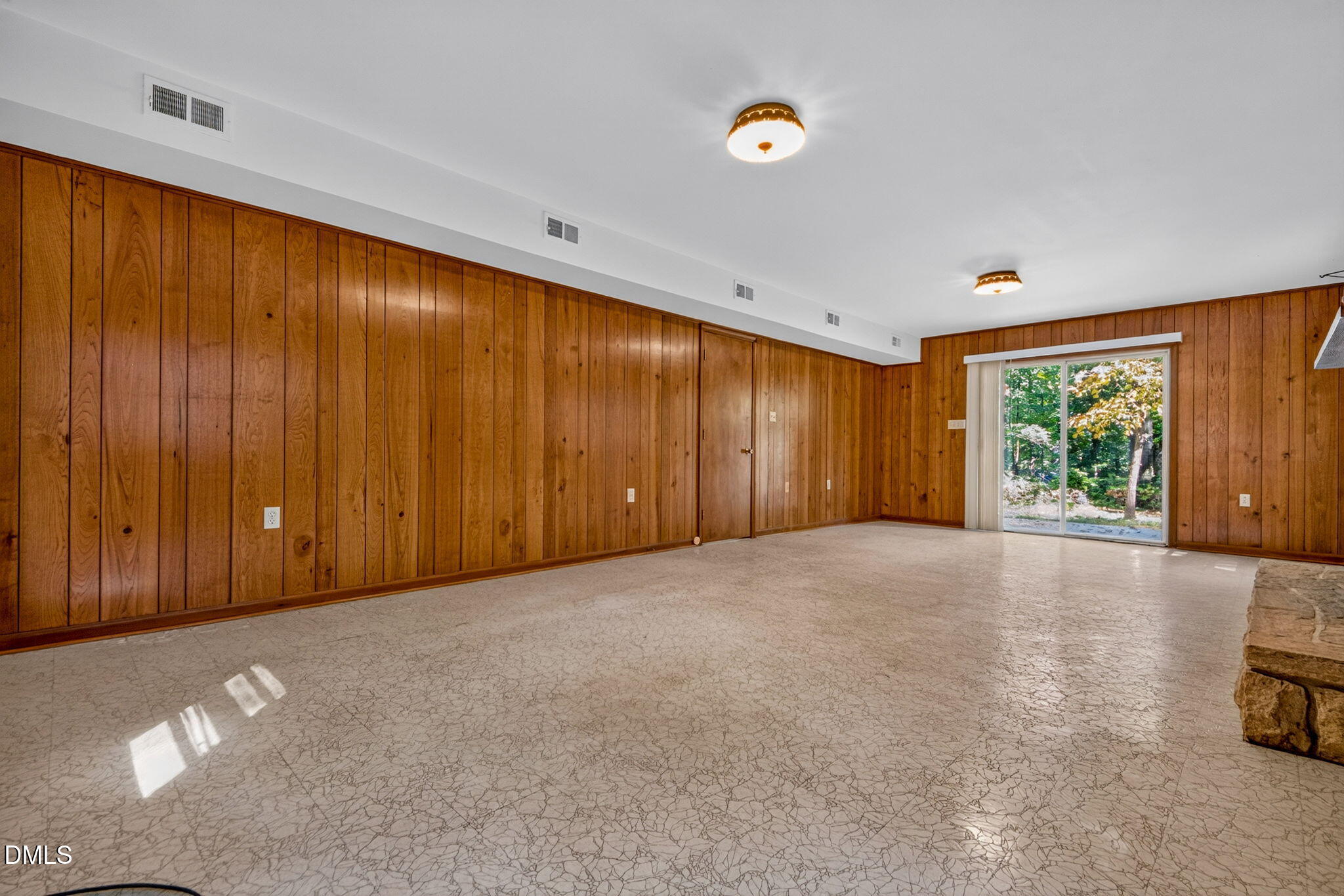 1107 Warren Avenue Property Photo 34