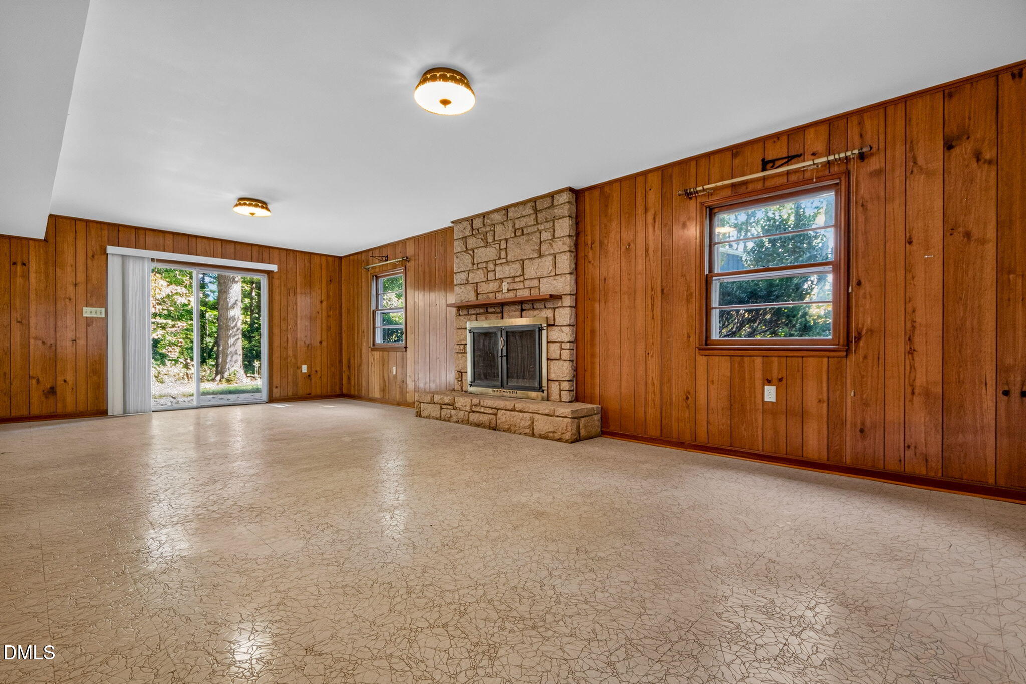 1107 Warren Avenue Property Photo 35