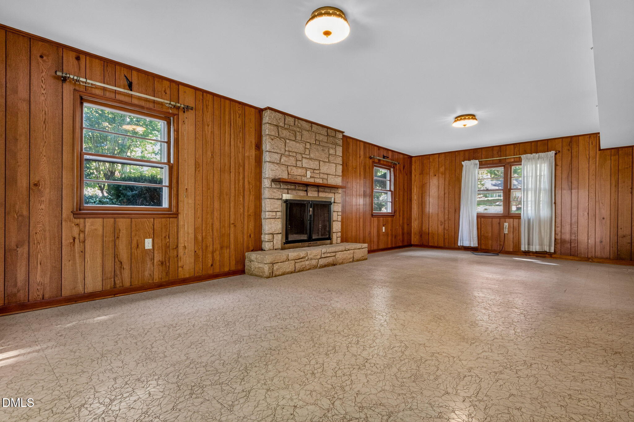 1107 Warren Avenue Property Photo 36