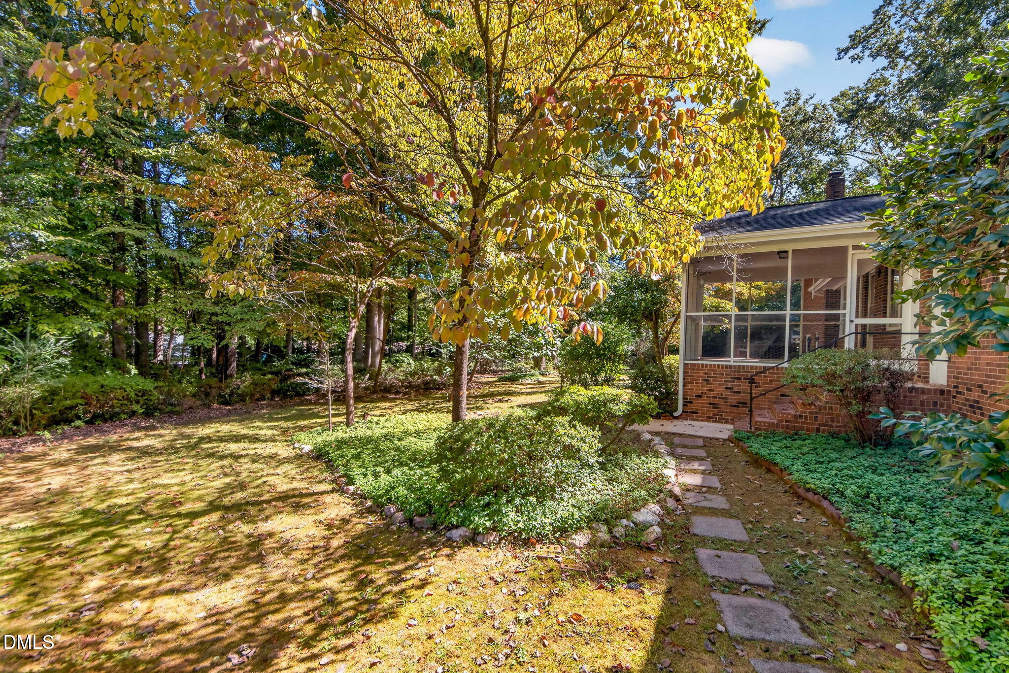 1107 Warren Avenue Property Photo 44