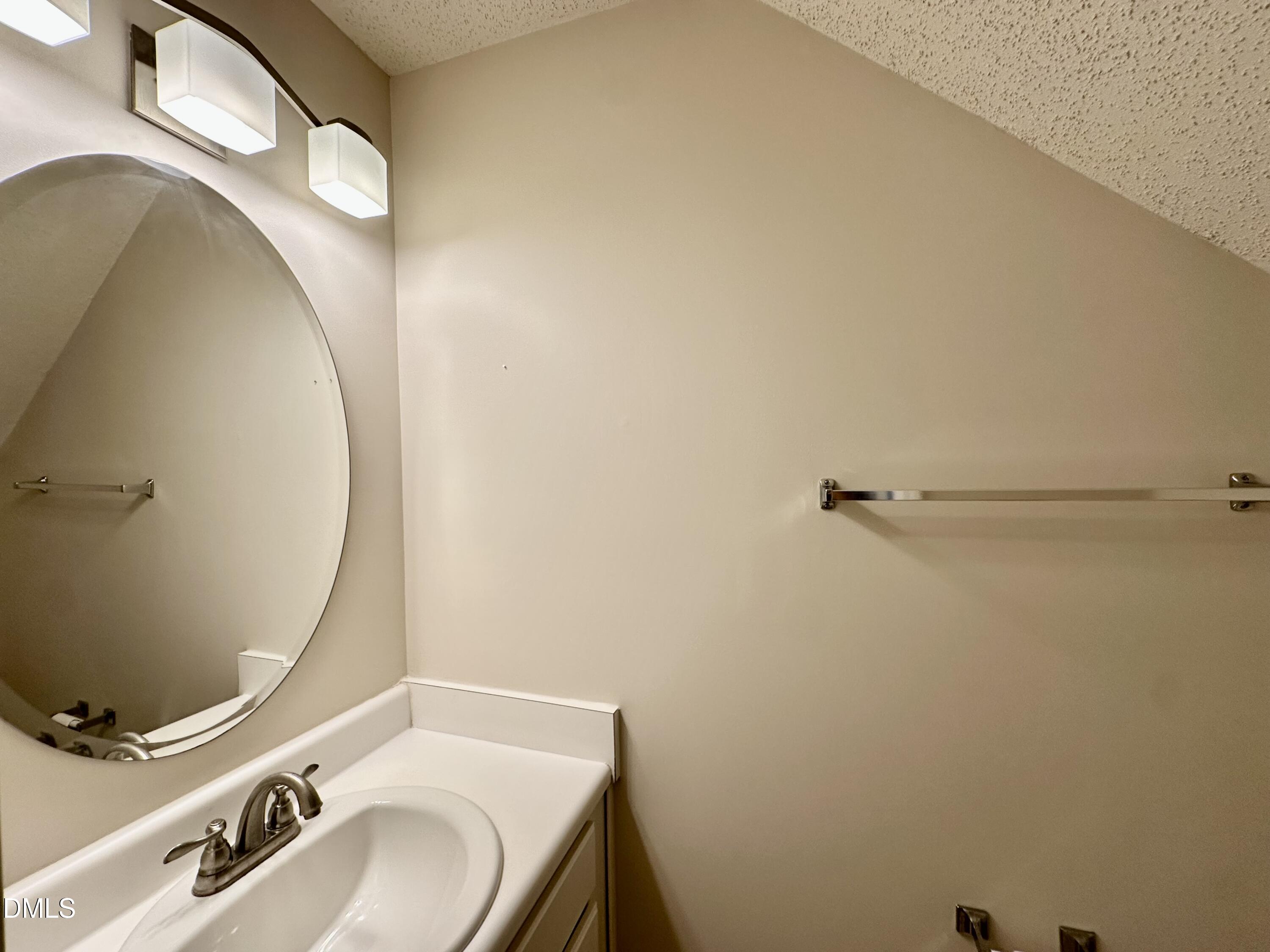 508 Canyon Lake Circle Property Photo 8