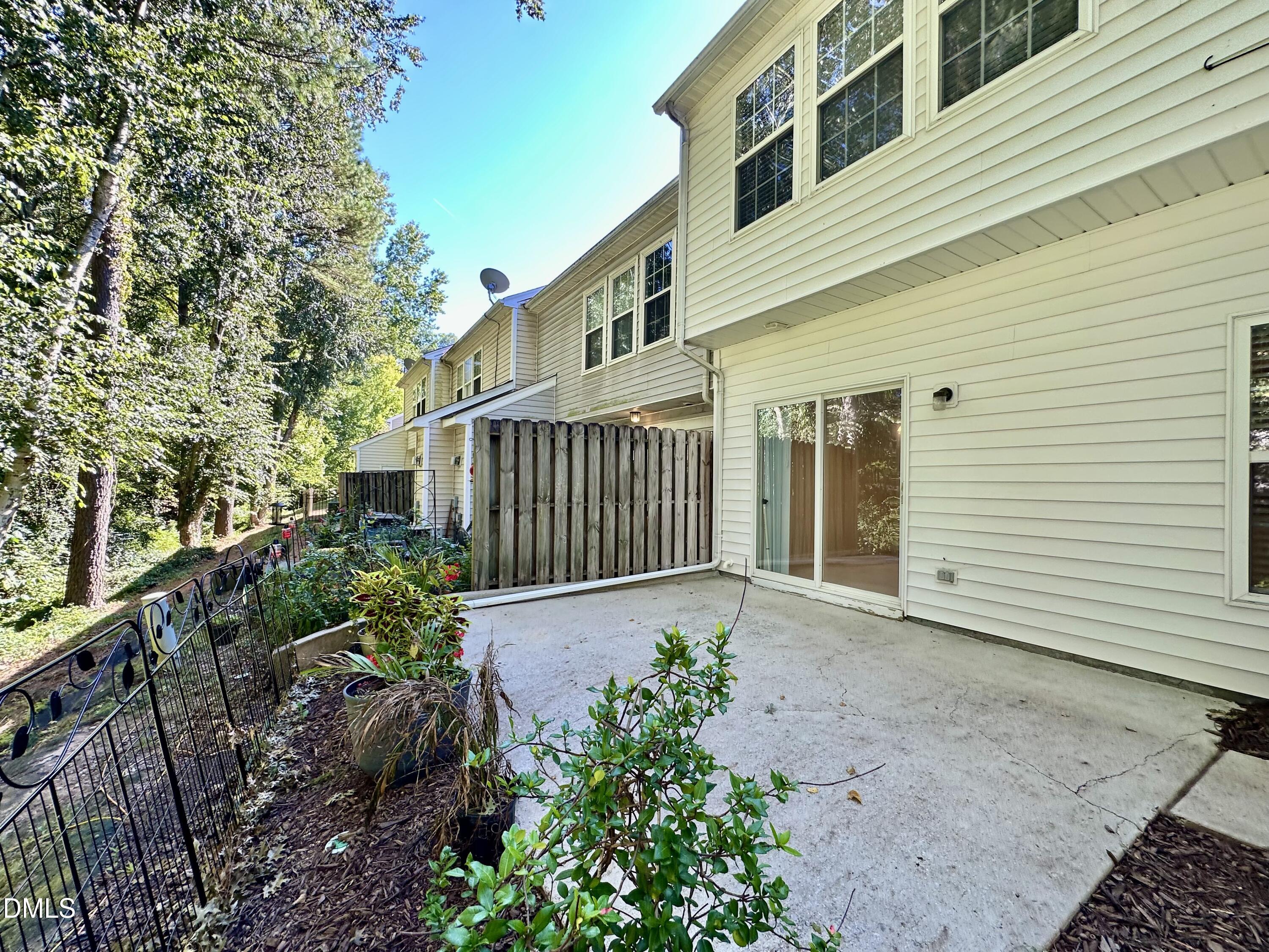 508 Canyon Lake Circle Property Photo 20