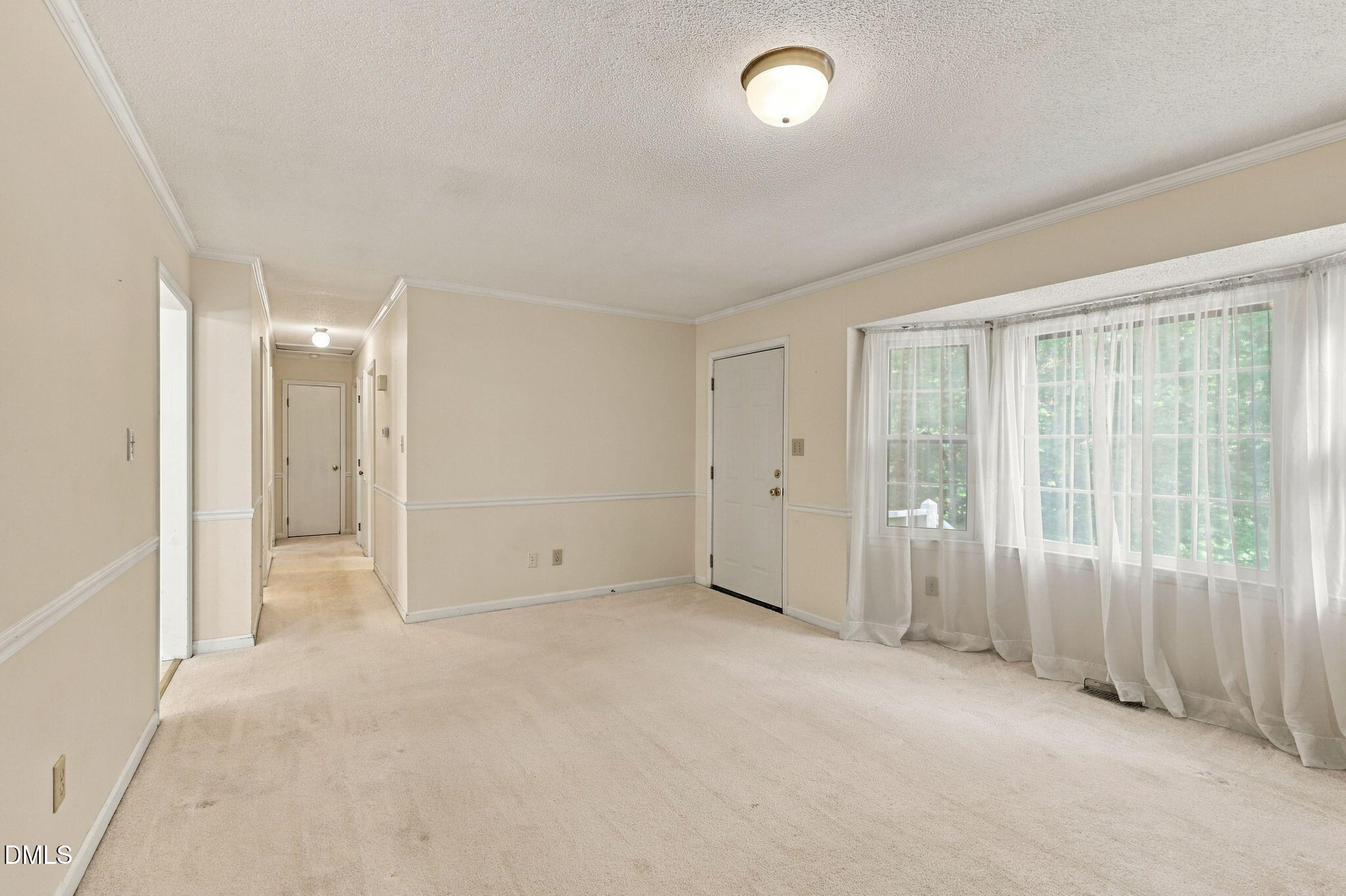 3804 Banstead Court Property Photo 8