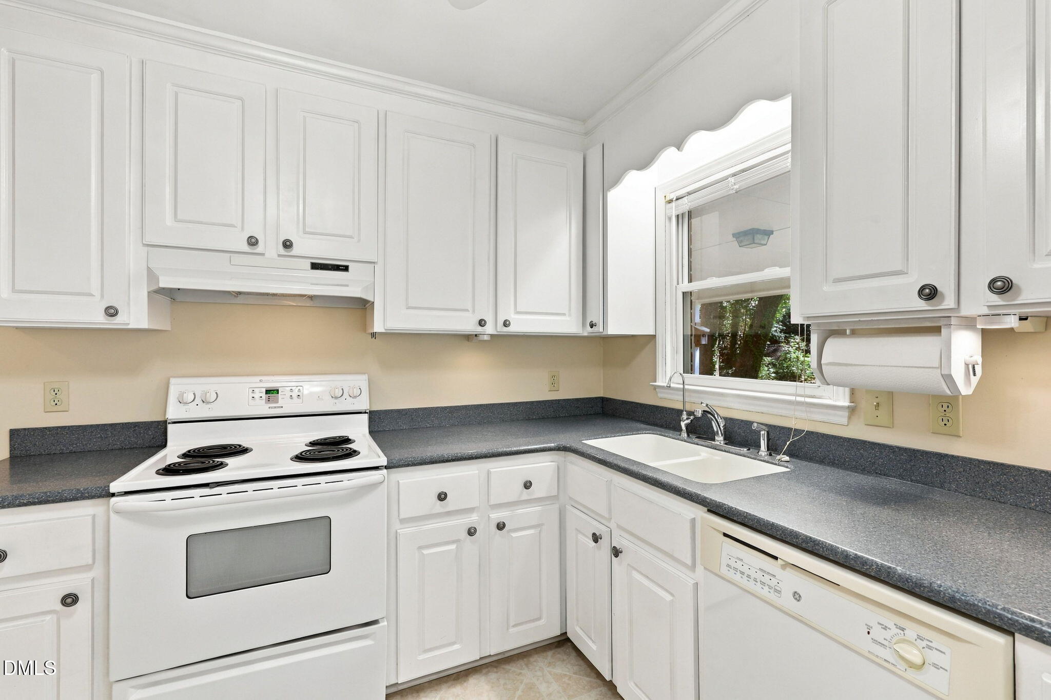 3804 Banstead Court Property Photo 13