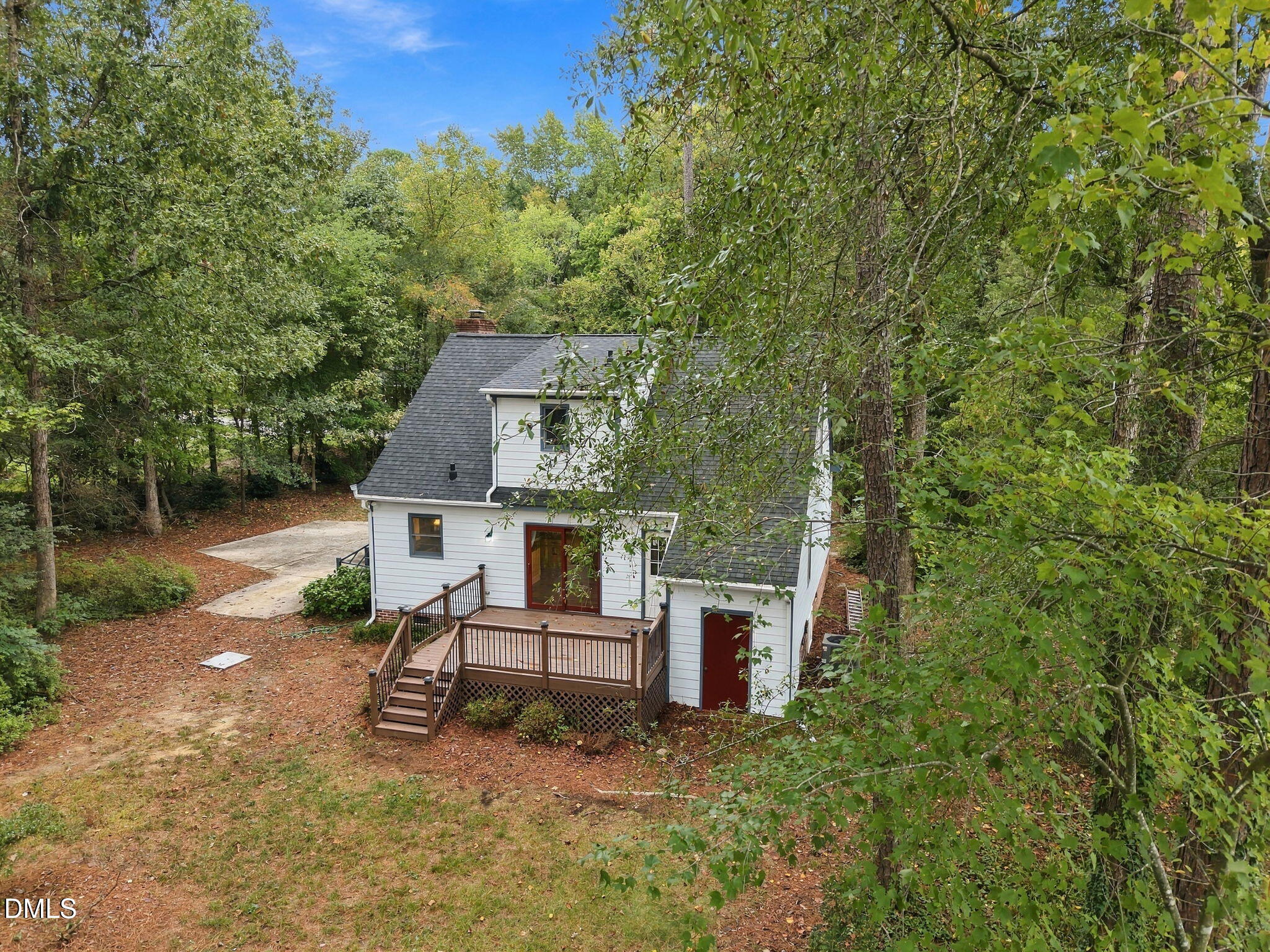 1301 Raybon Drive Property Photo 3