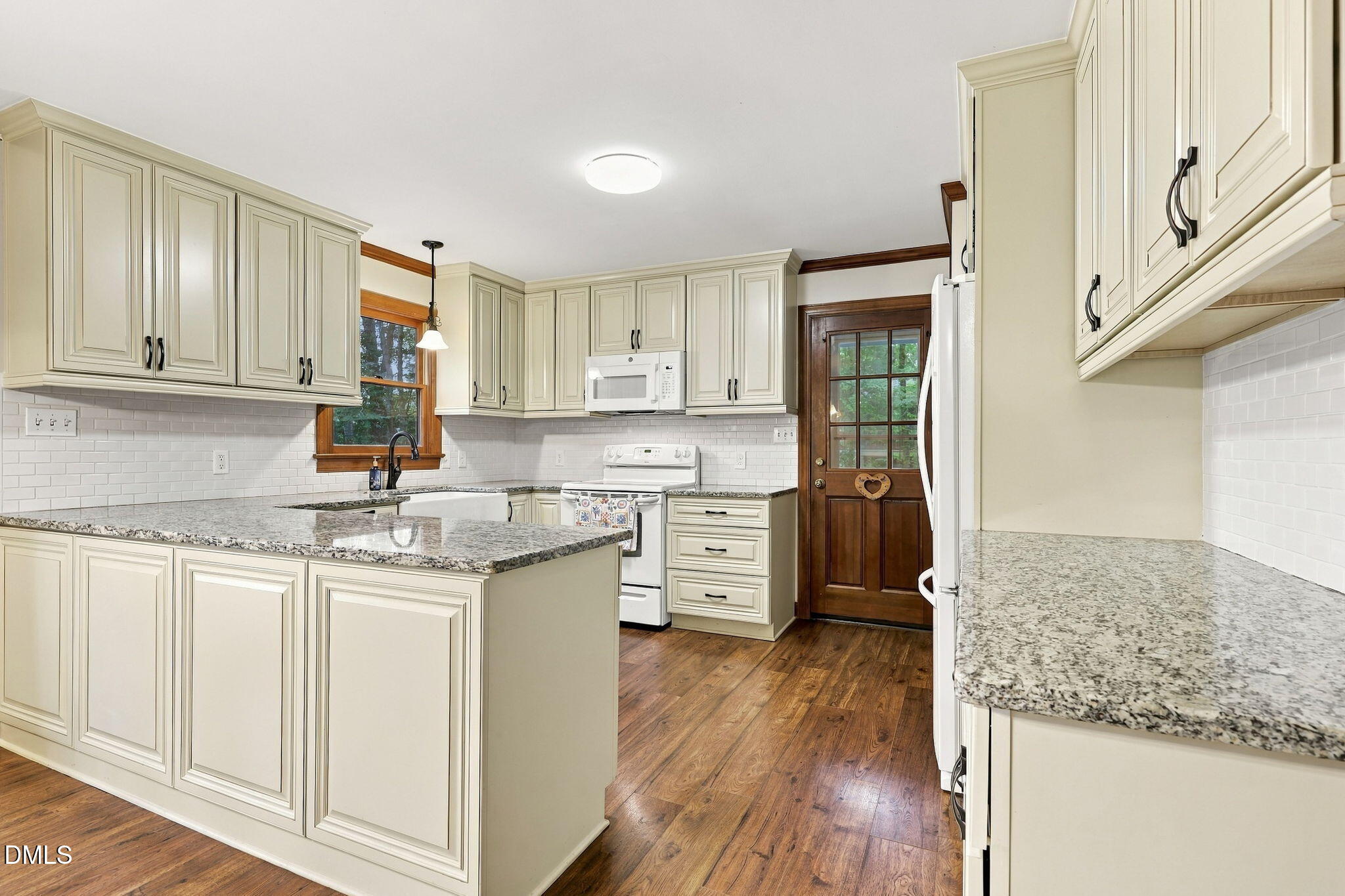 1301 Raybon Drive Property Photo 6
