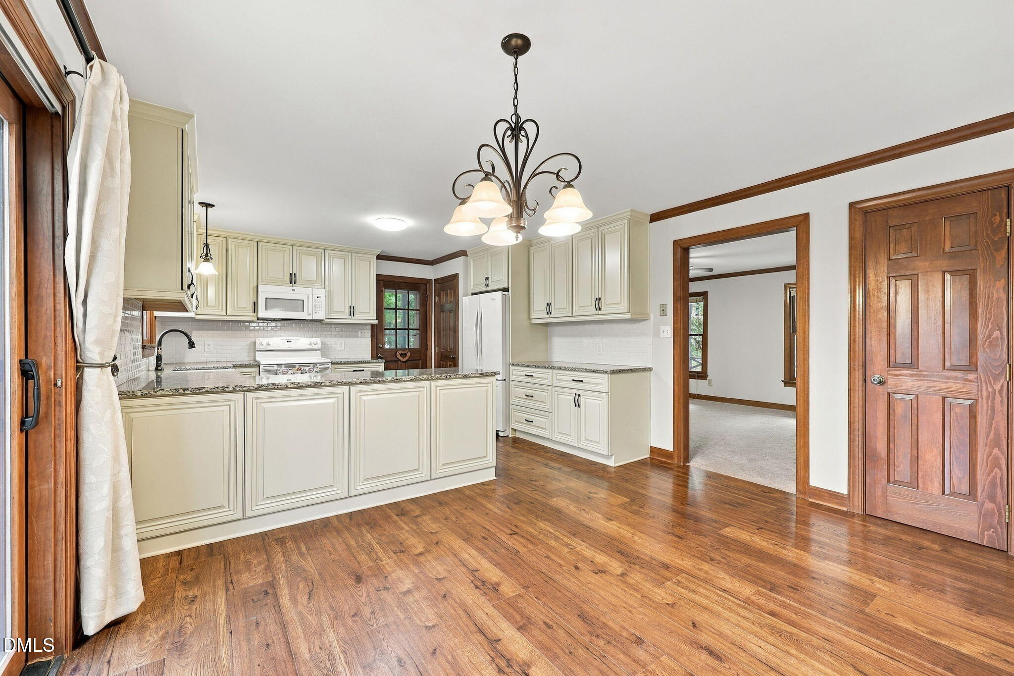 1301 Raybon Drive Property Photo 7