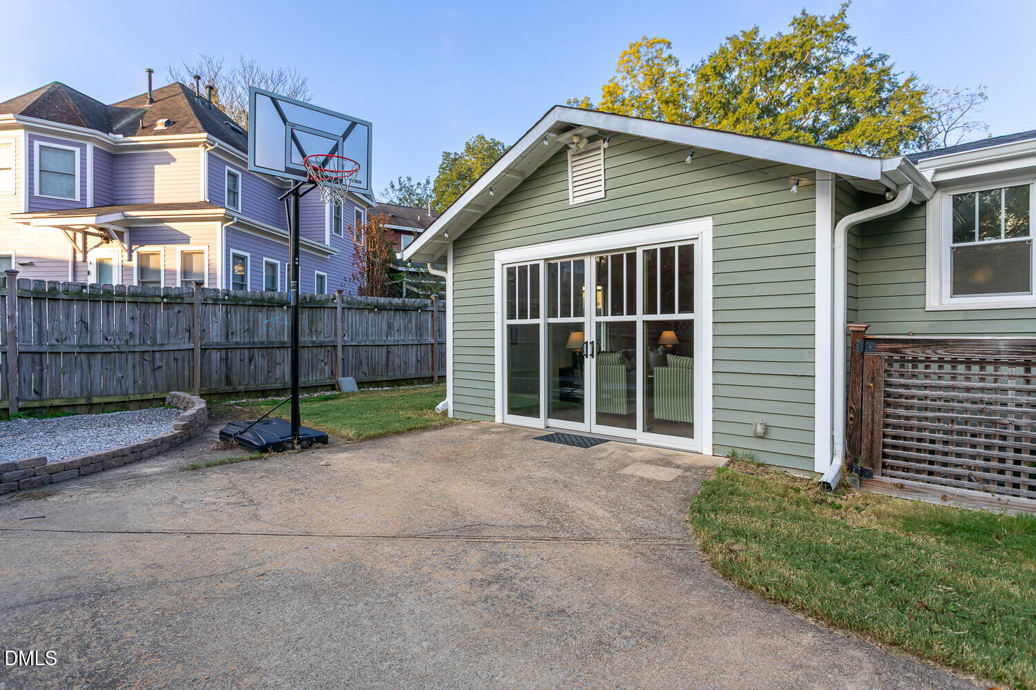 612 N Boundary Street Property Photo 13
