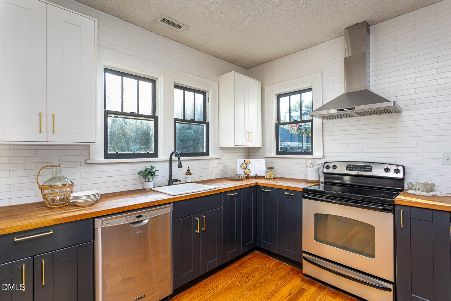 612 N Boundary Street Property Photo 25