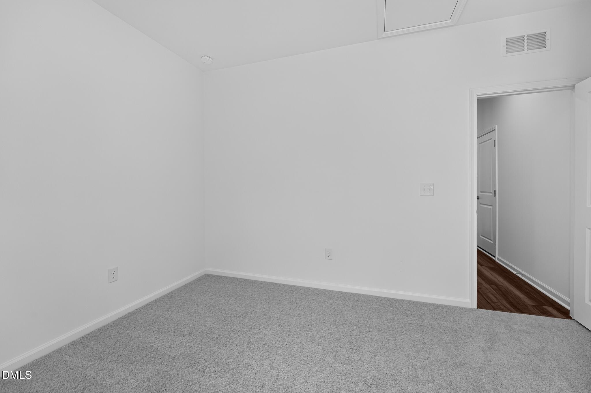 121 Angelica Drive Property Photo 9