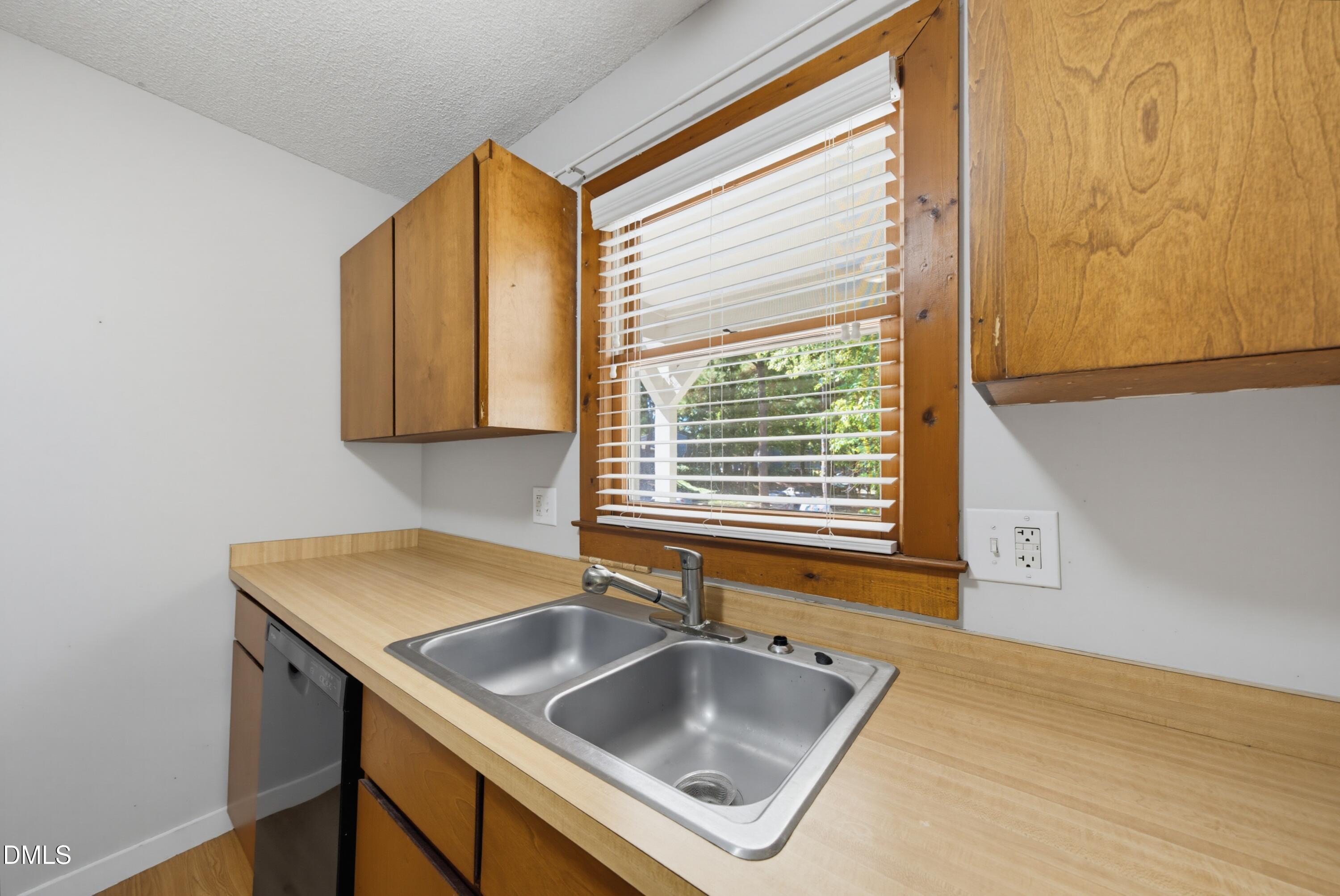 209 Carmichael Court Property Photo 13