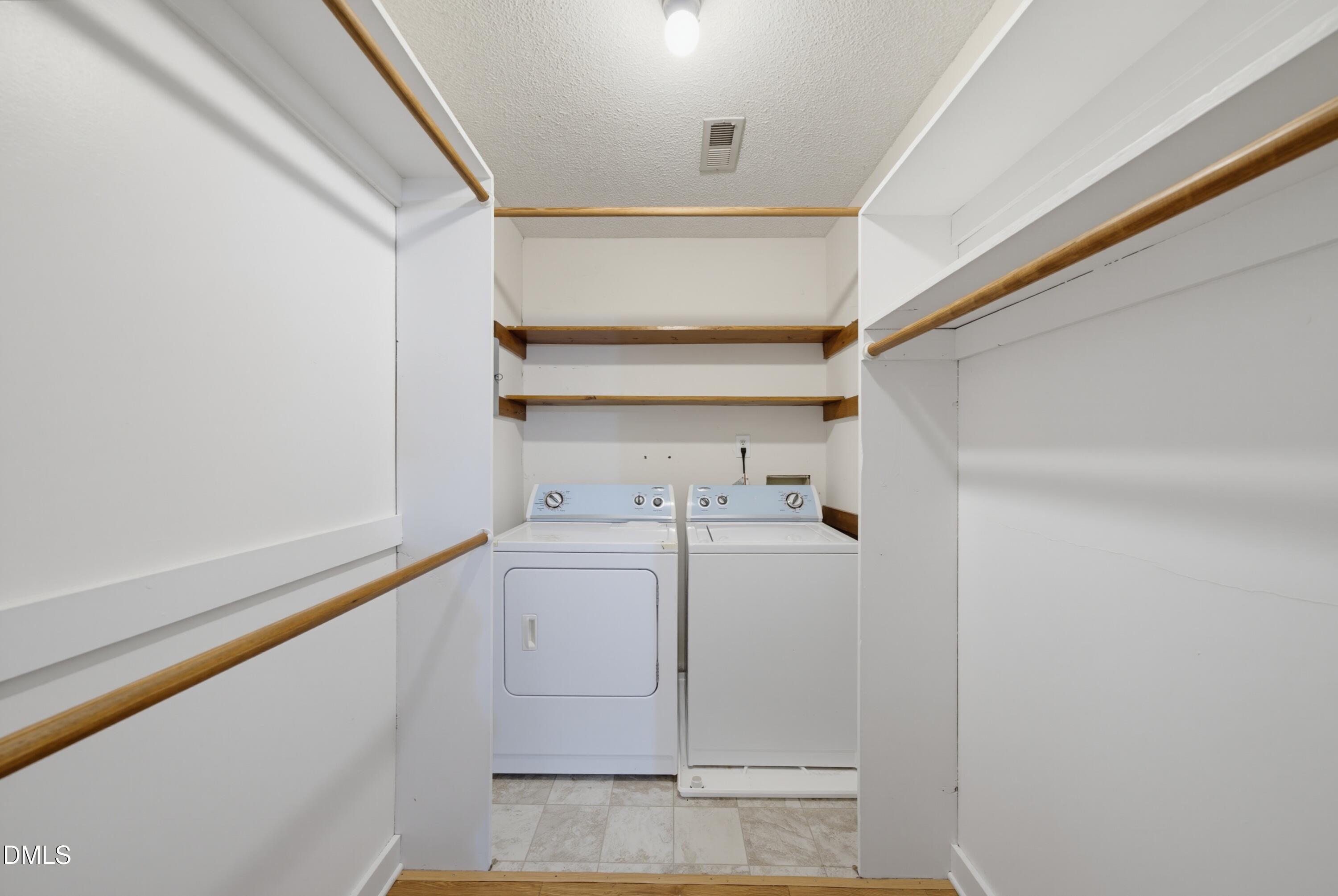209 Carmichael Court Property Photo 20