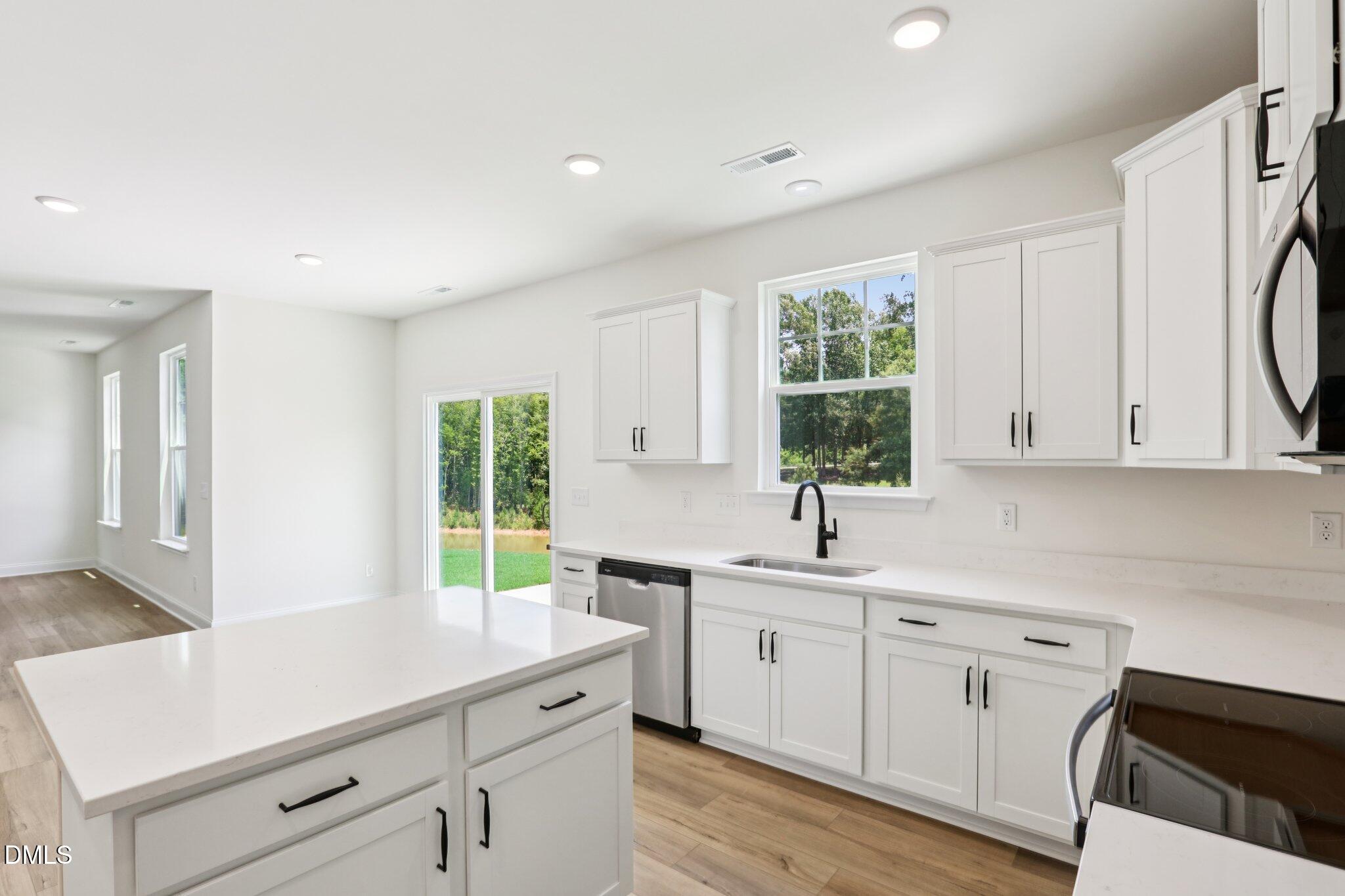 1408 Briar Brook Lane Property Photo 3