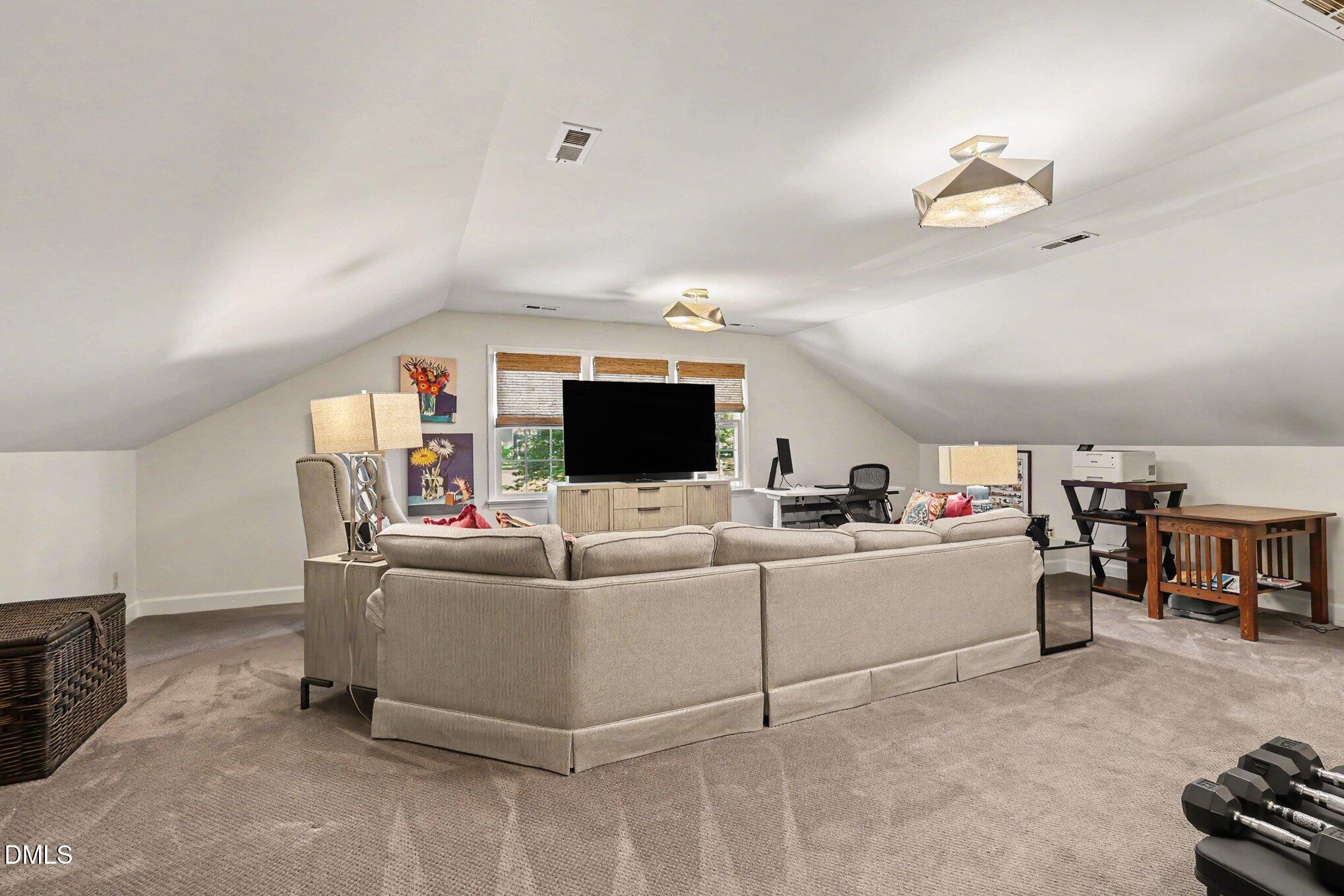5921 Valley Estates Drive Property Photo 15