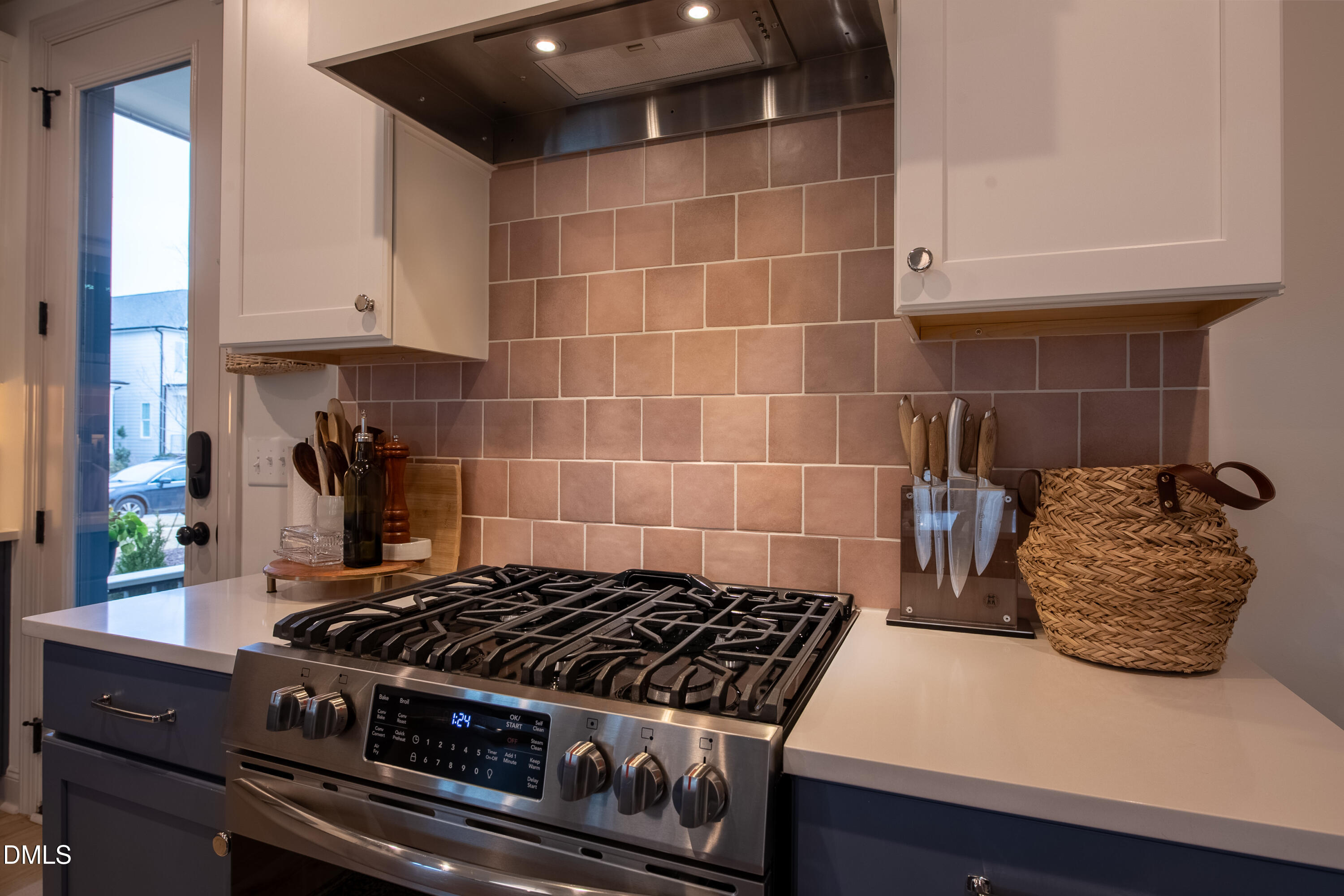 220 Wendover Parkway Property Photo 28