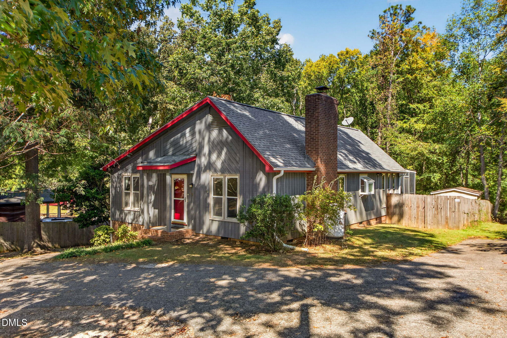 1712 Cranston Road Property Photo 3