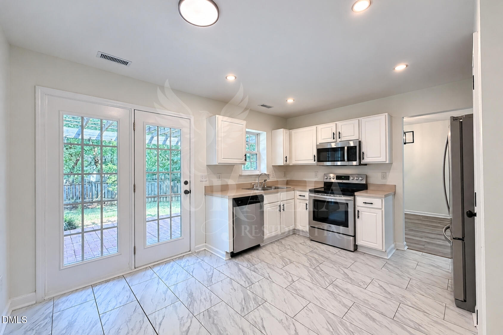 103 Doves Haven Drive Property Photo 15