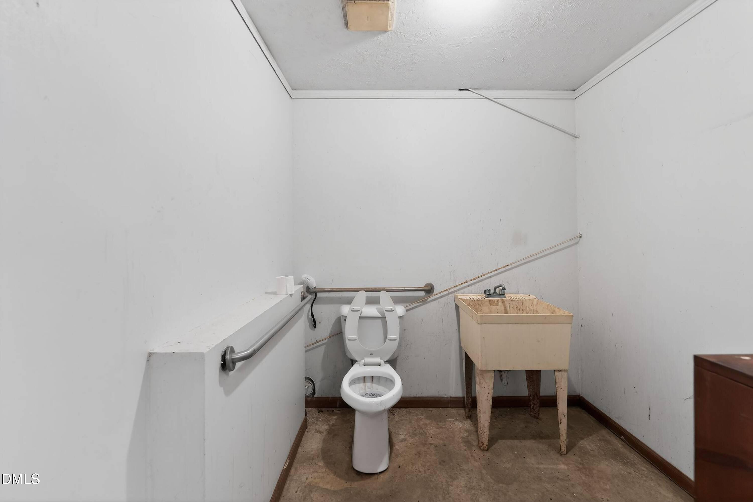 420 Shoffner Street Property Photo 5