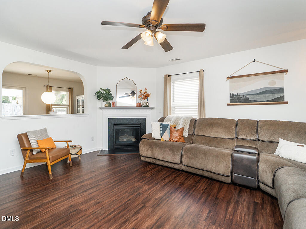 203 Collington Drive Property Photo 4