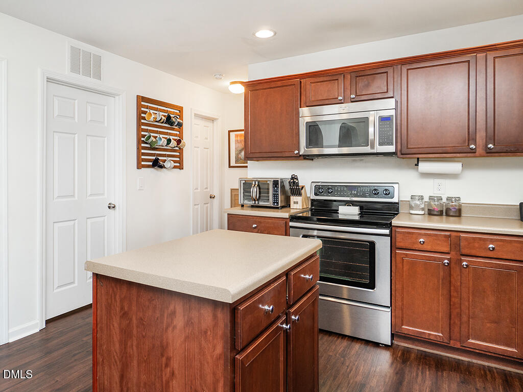 203 Collington Drive Property Photo 14