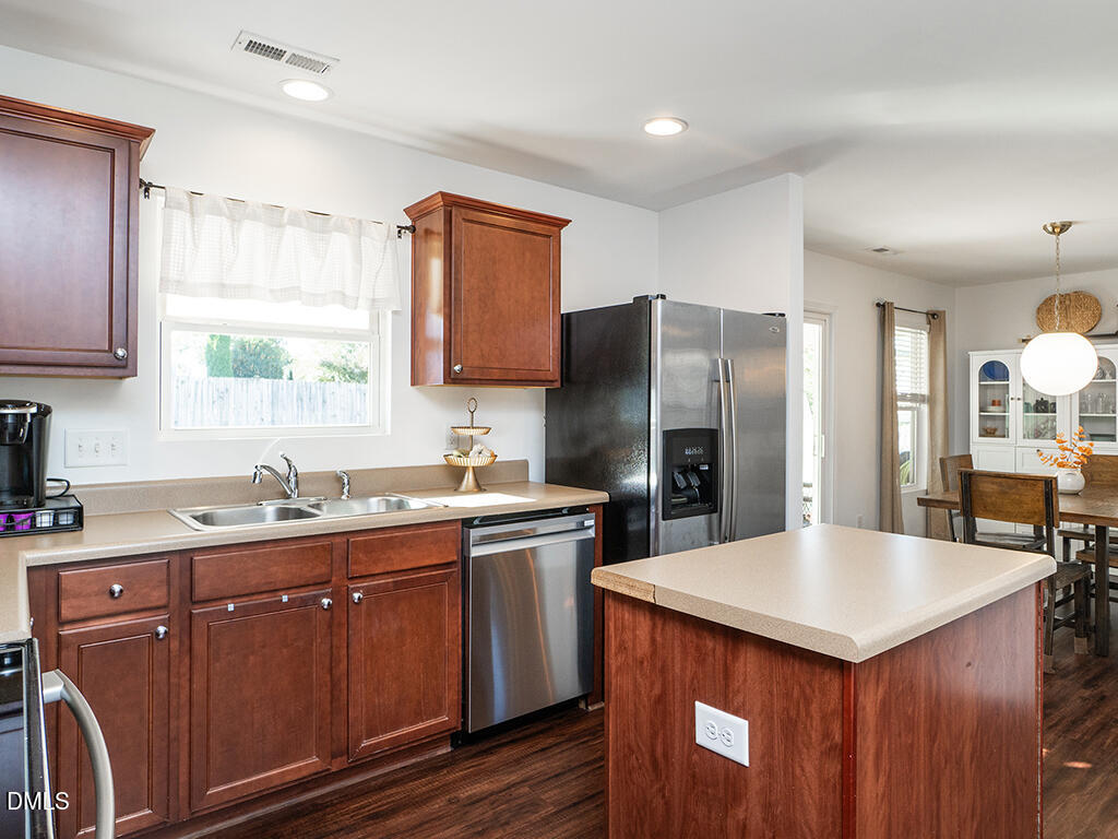 203 Collington Drive Property Photo 16