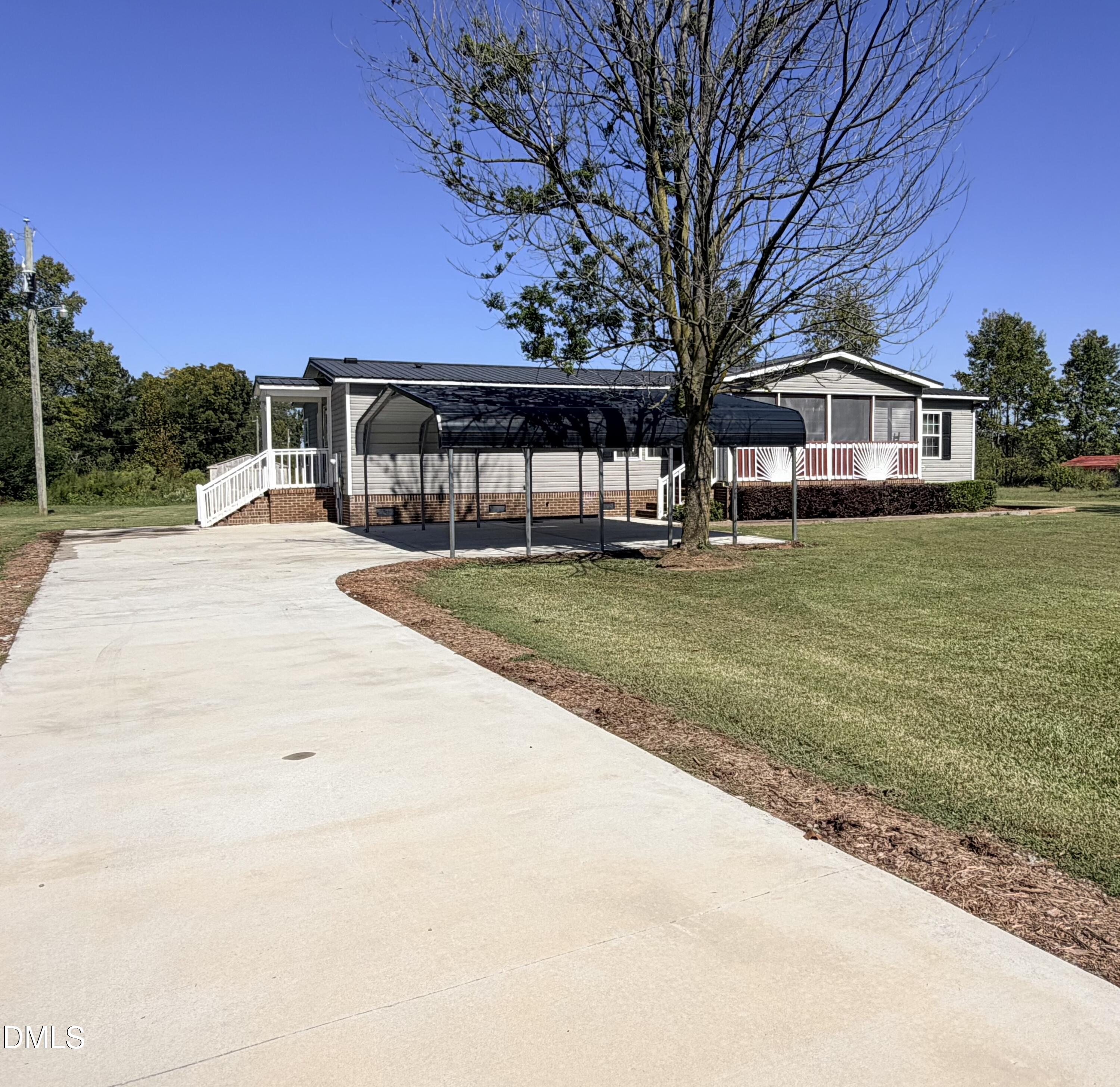 1387 Acorn Hill Road Property Photo 2