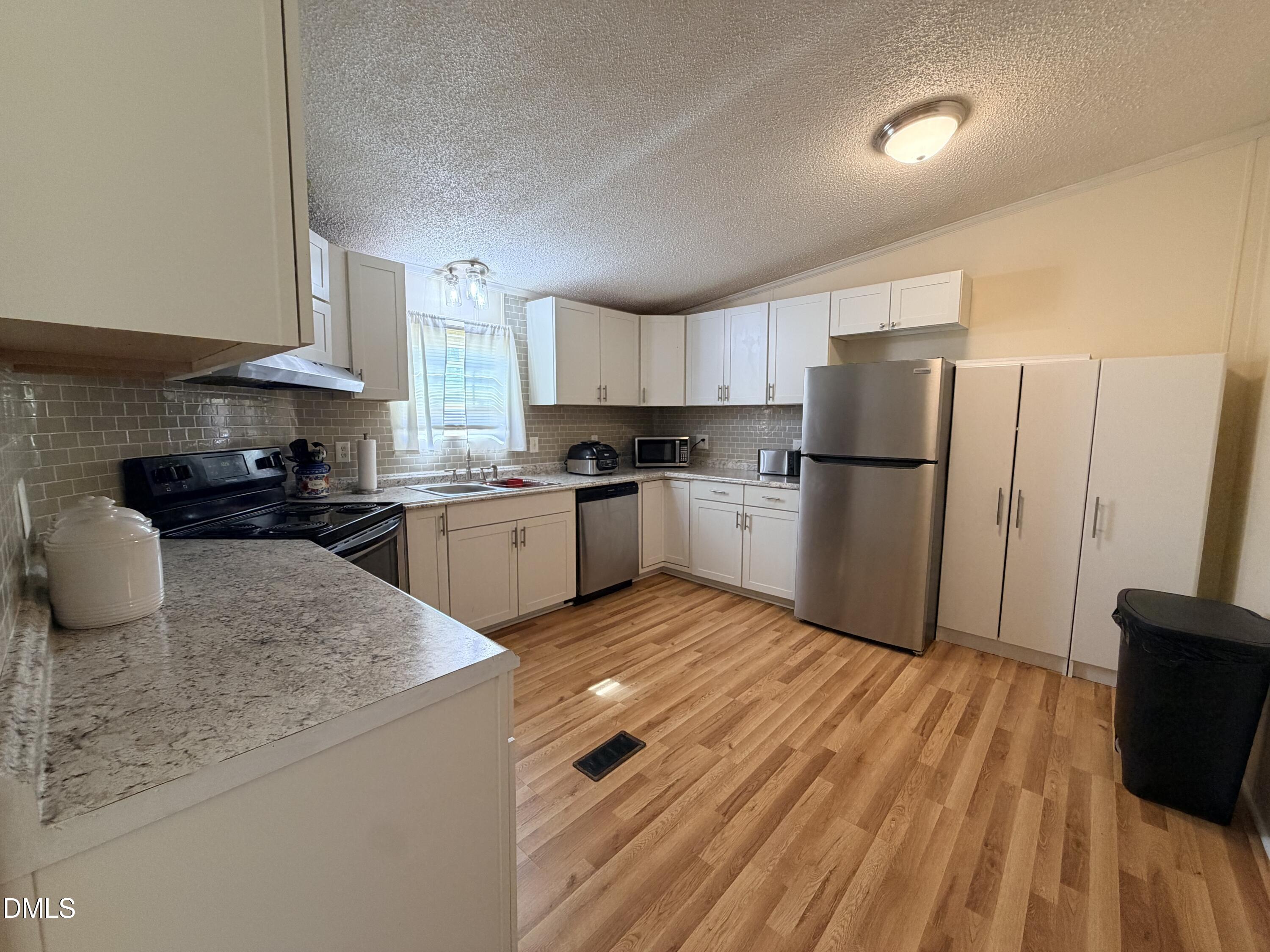 1387 Acorn Hill Road Property Photo 9