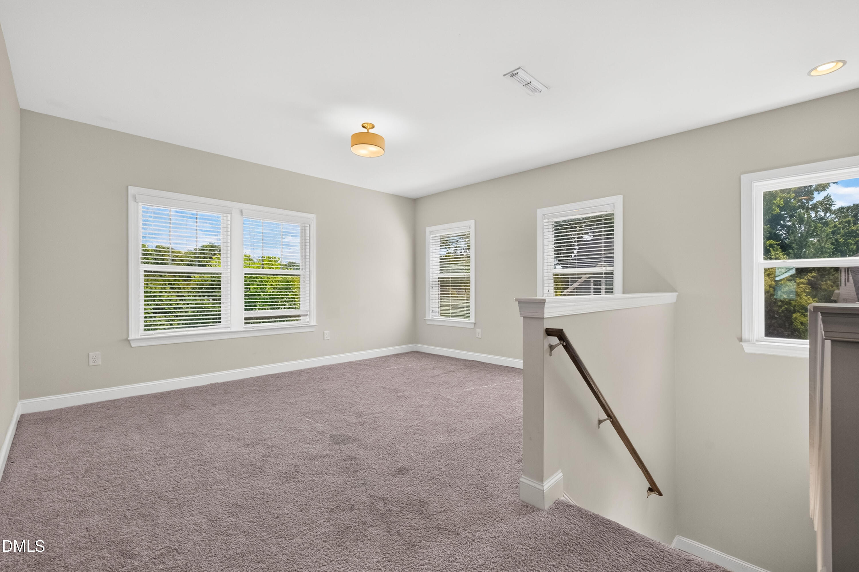 201 Patterson Court Property Photo 6