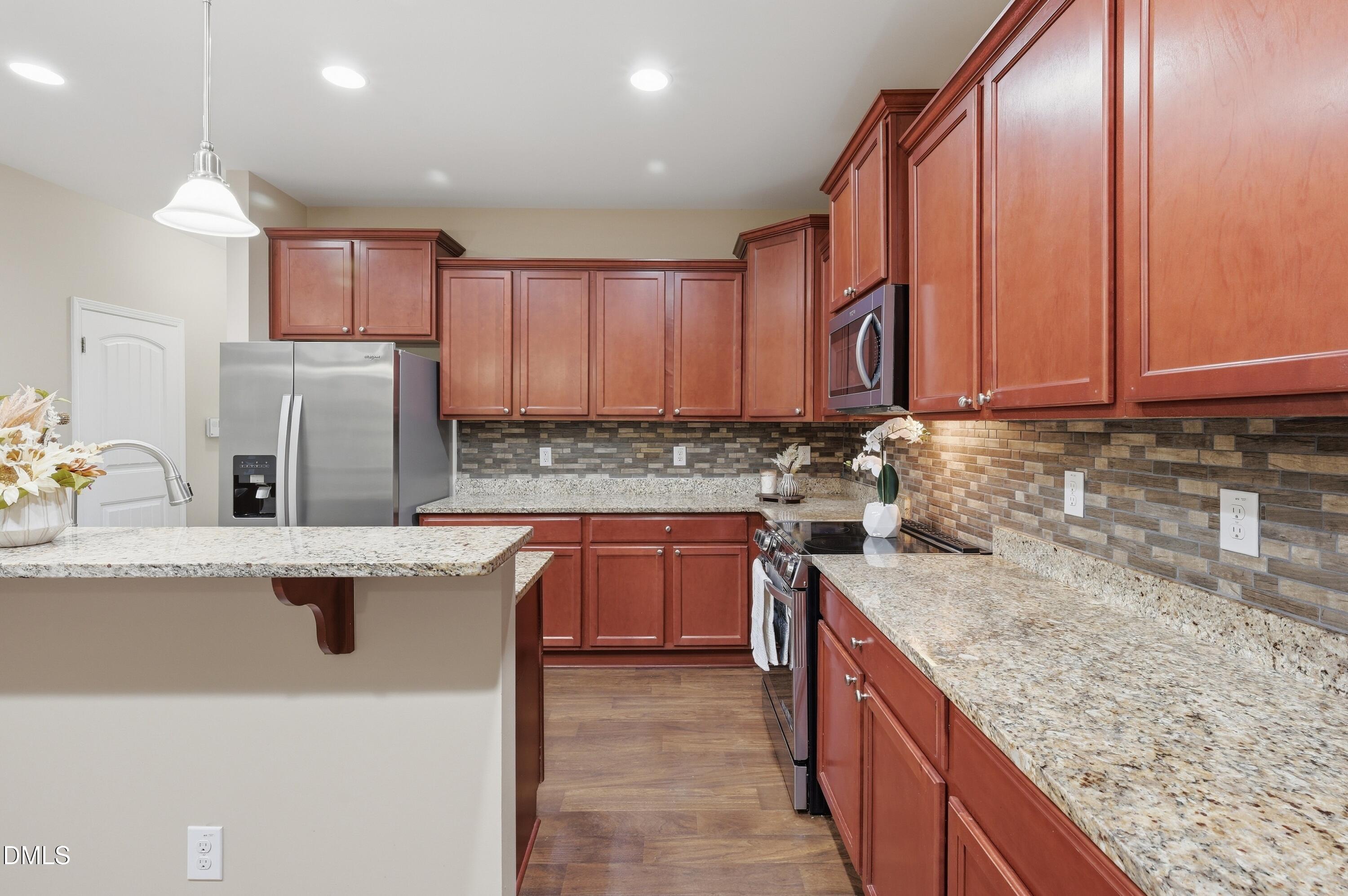 2117 Sunny Cove Drive Property Photo 10
