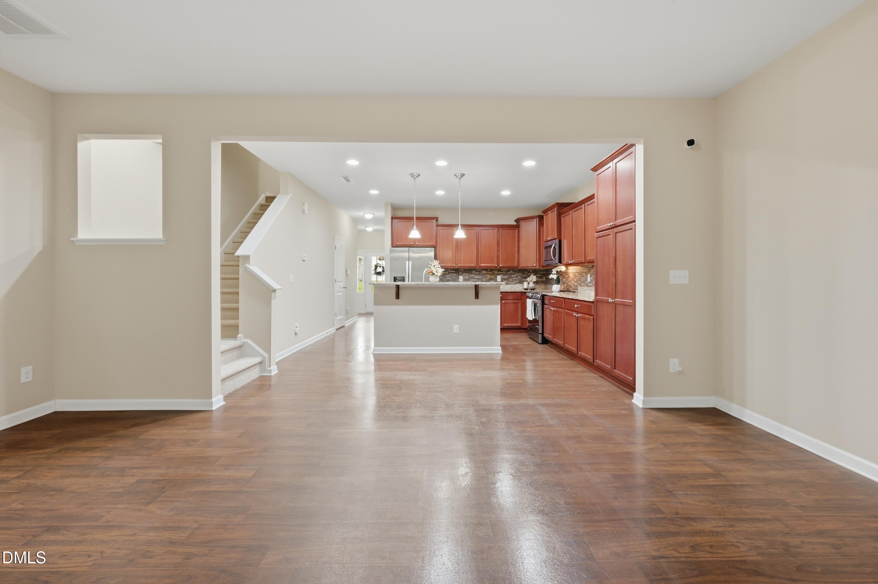 2117 Sunny Cove Drive Property Photo 12