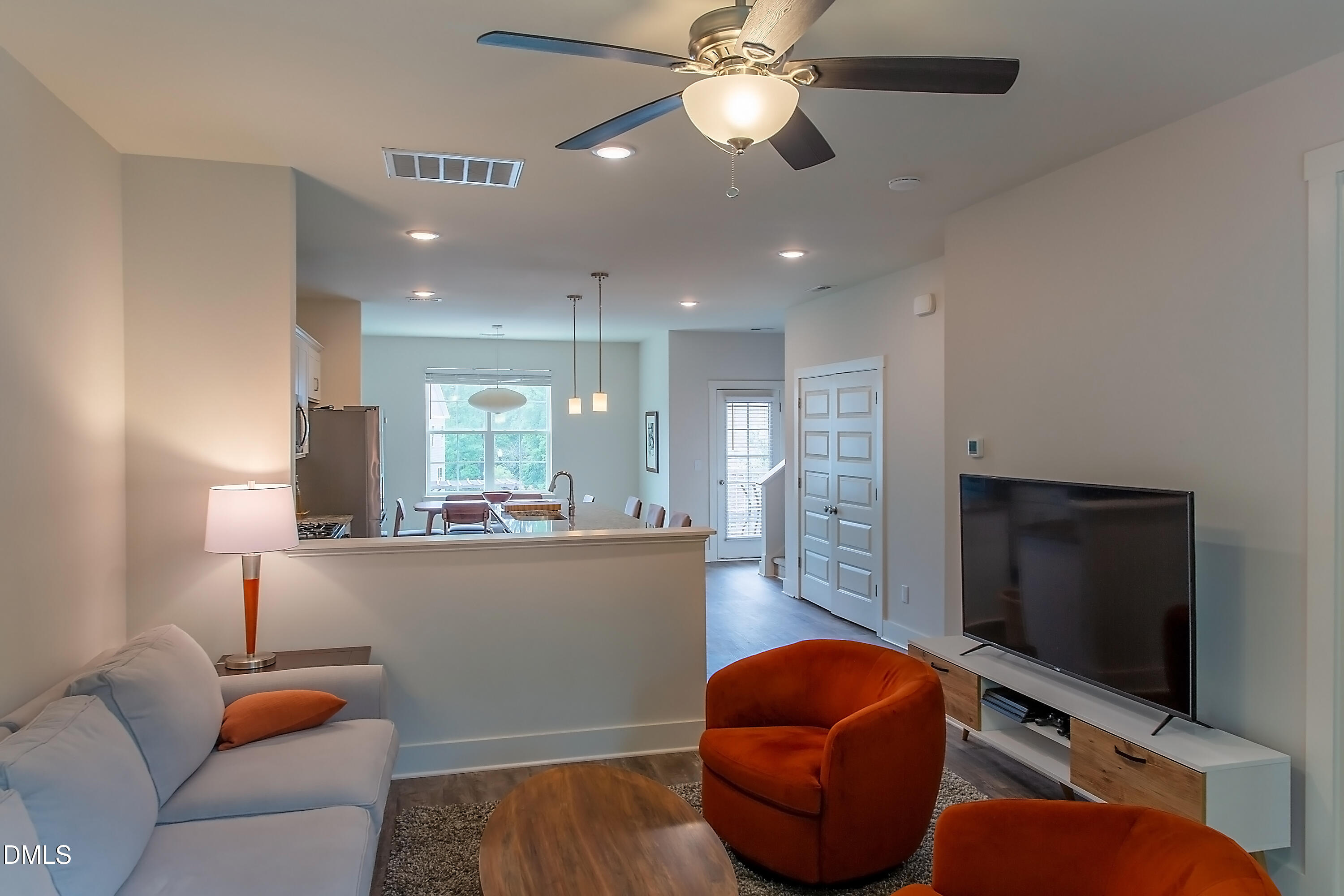 829 S Franklin Street Property Photo 5