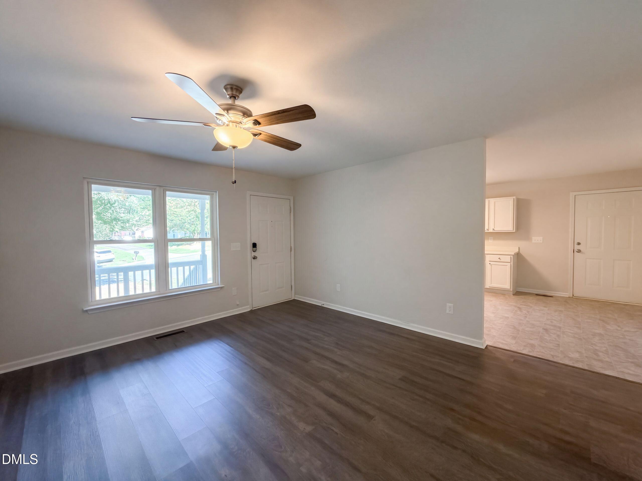 2513 Lindbergh Street Property Photo 3