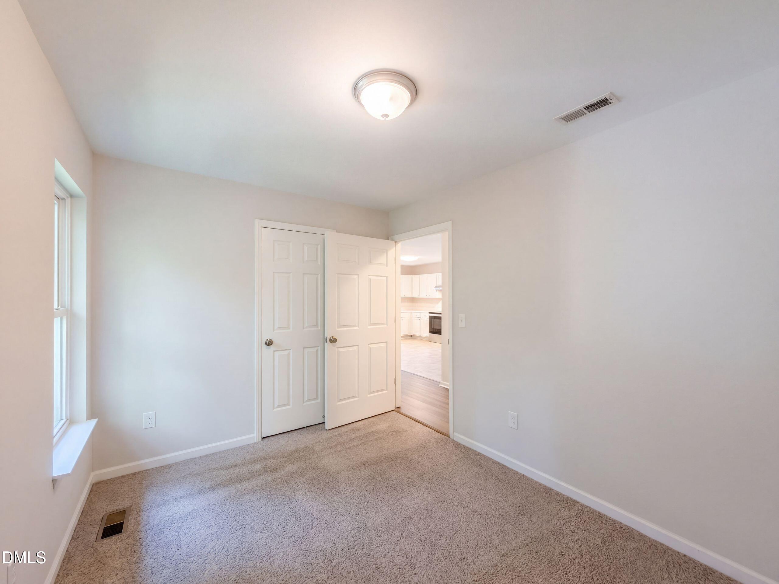 2513 Lindbergh Street Property Photo 9