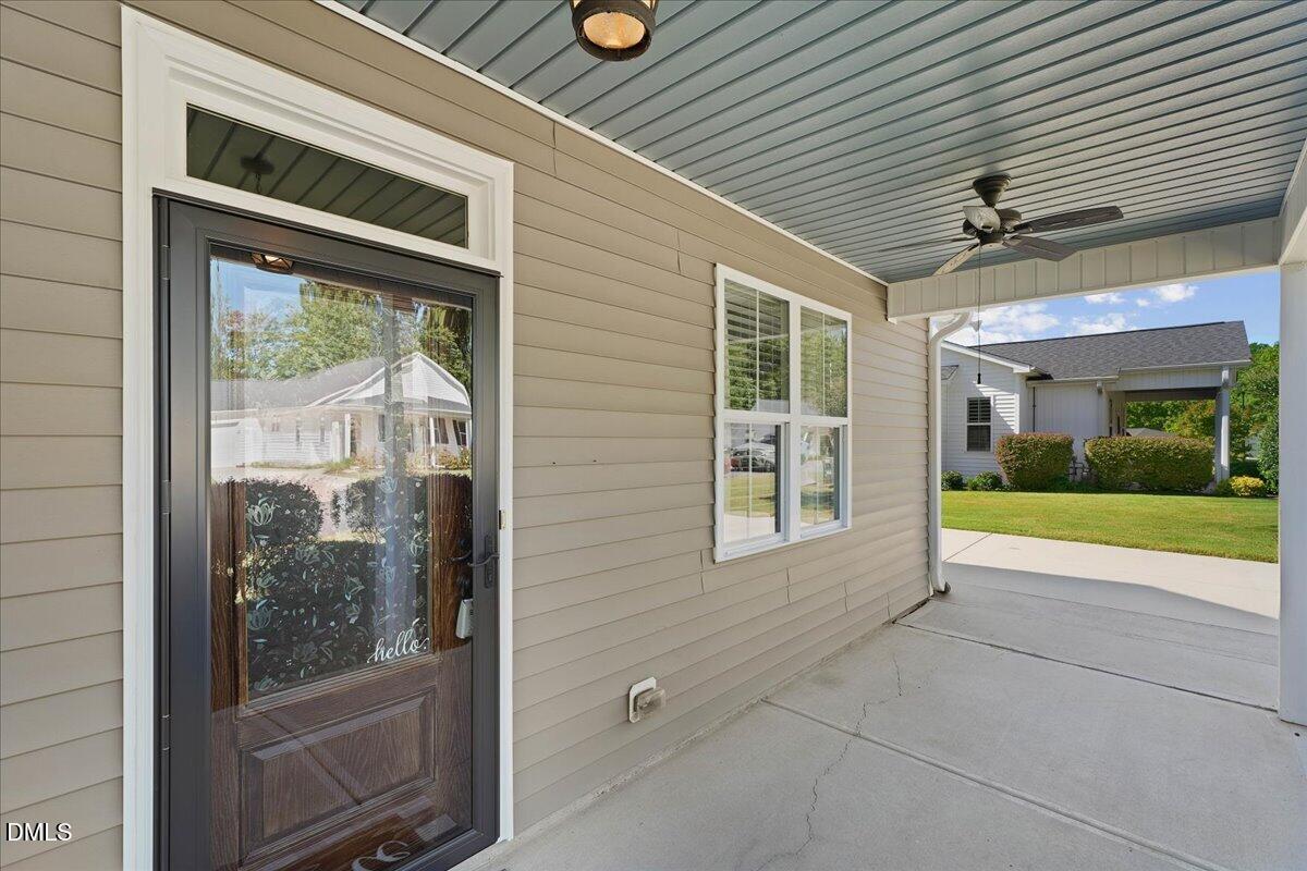 414 Ashley Wds Court Property Photo 2